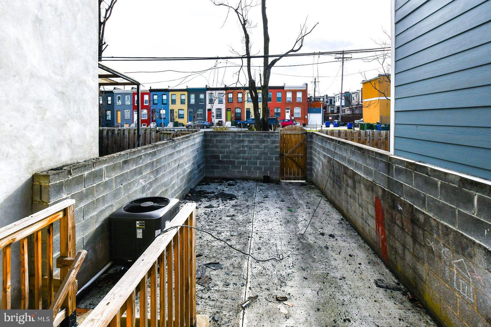 BROADWAY EAST - Residential