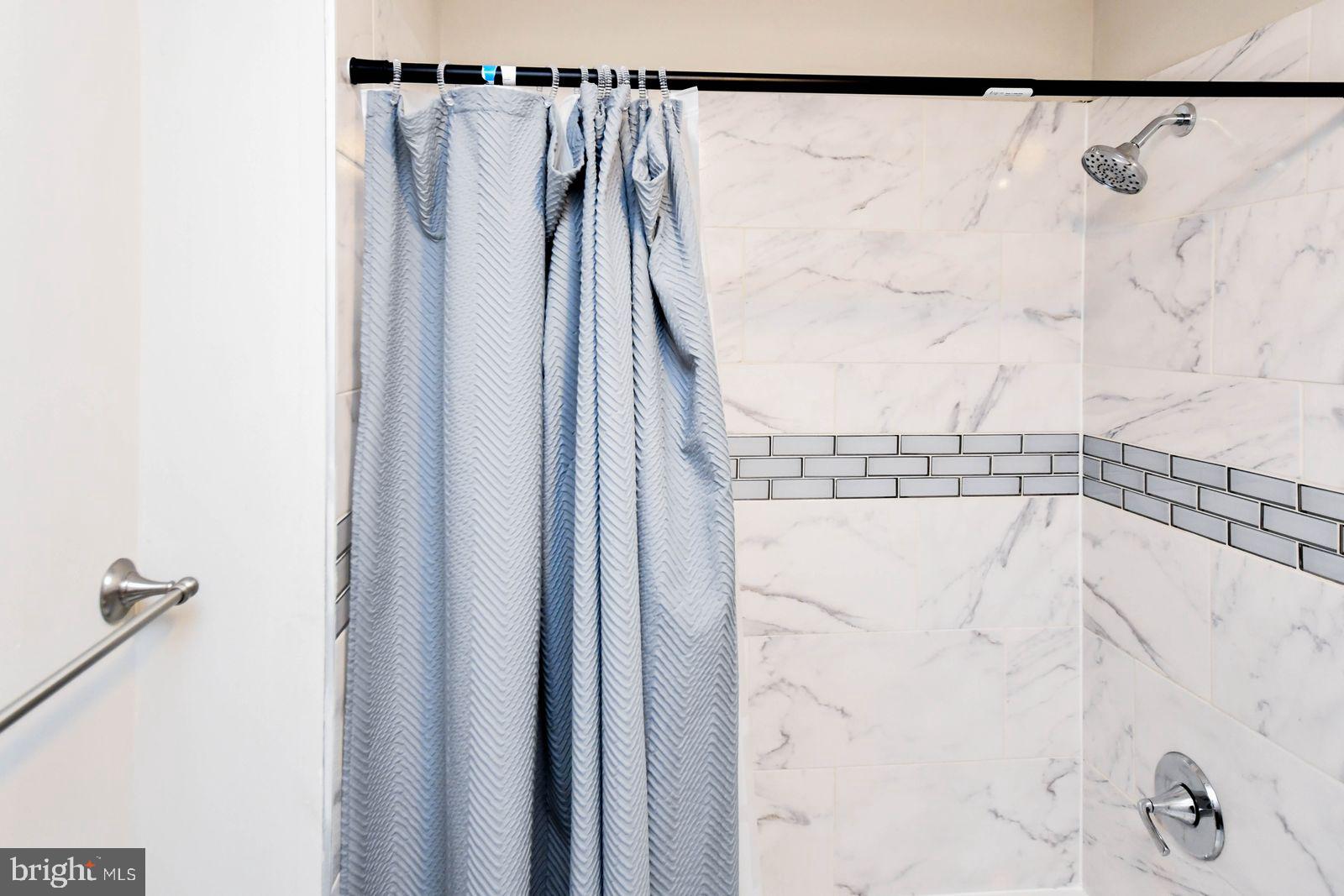 BROADWAY EAST - Residential