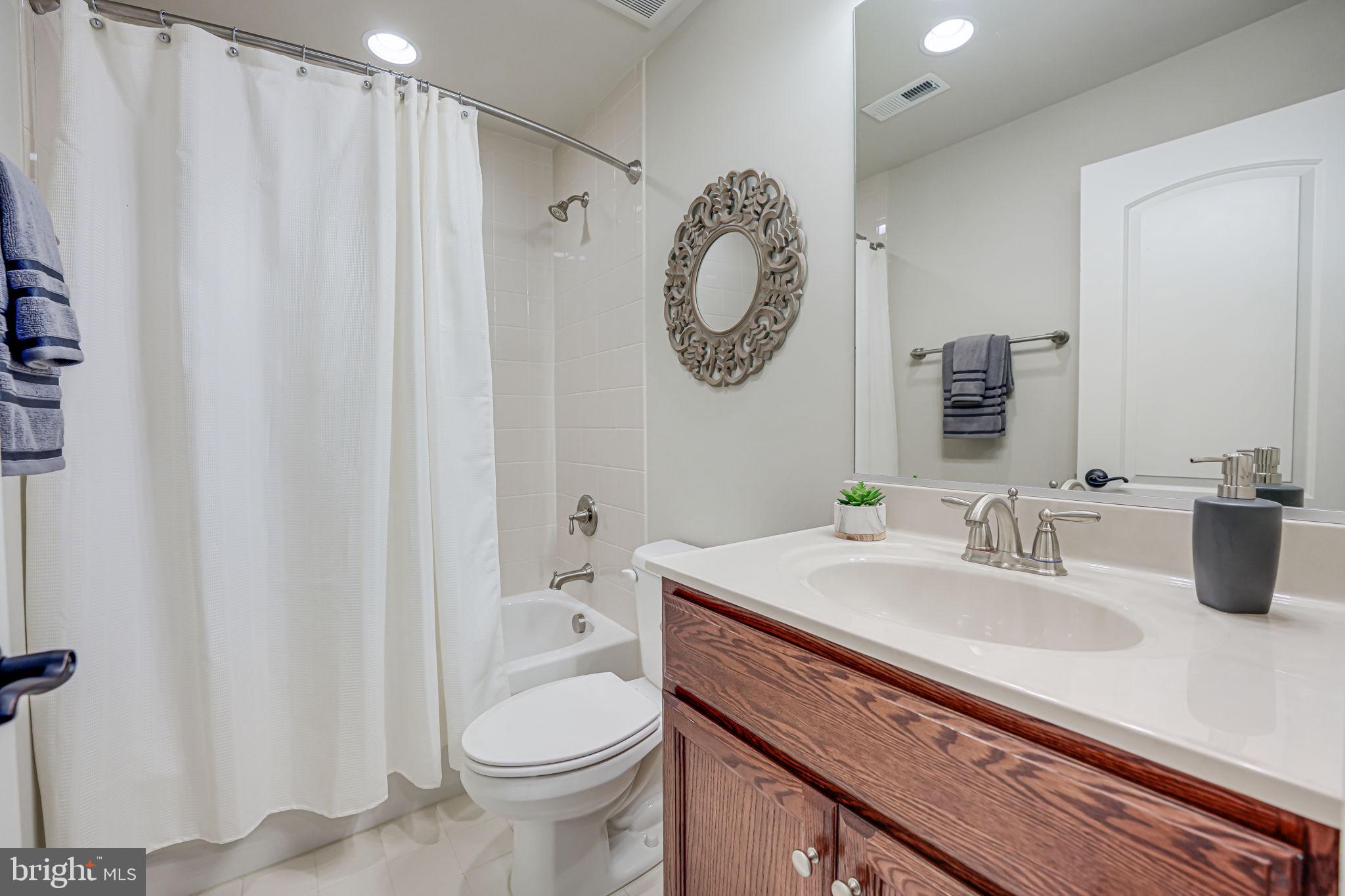 PIMMIT HILLS - Residential