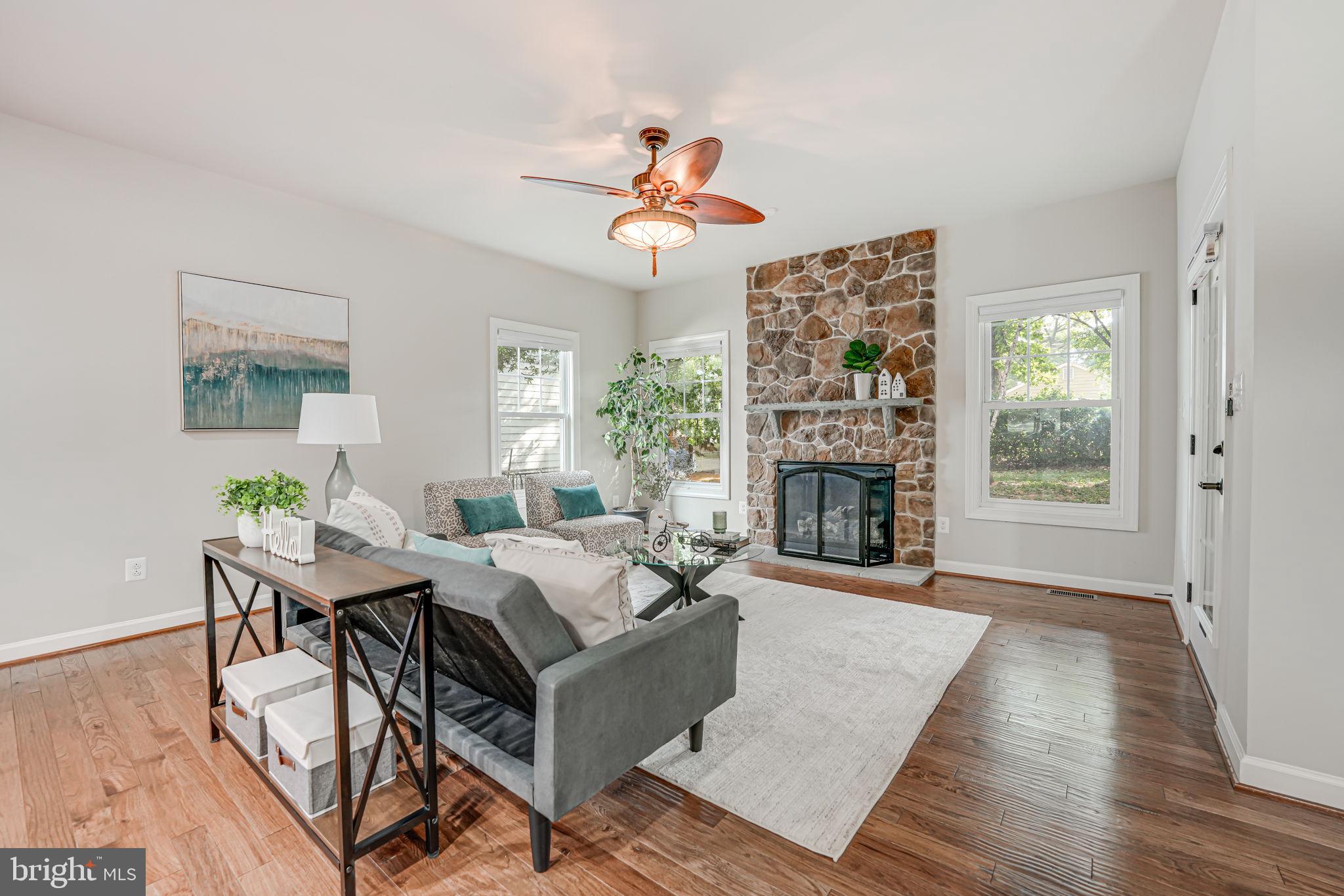 PIMMIT HILLS - Residential