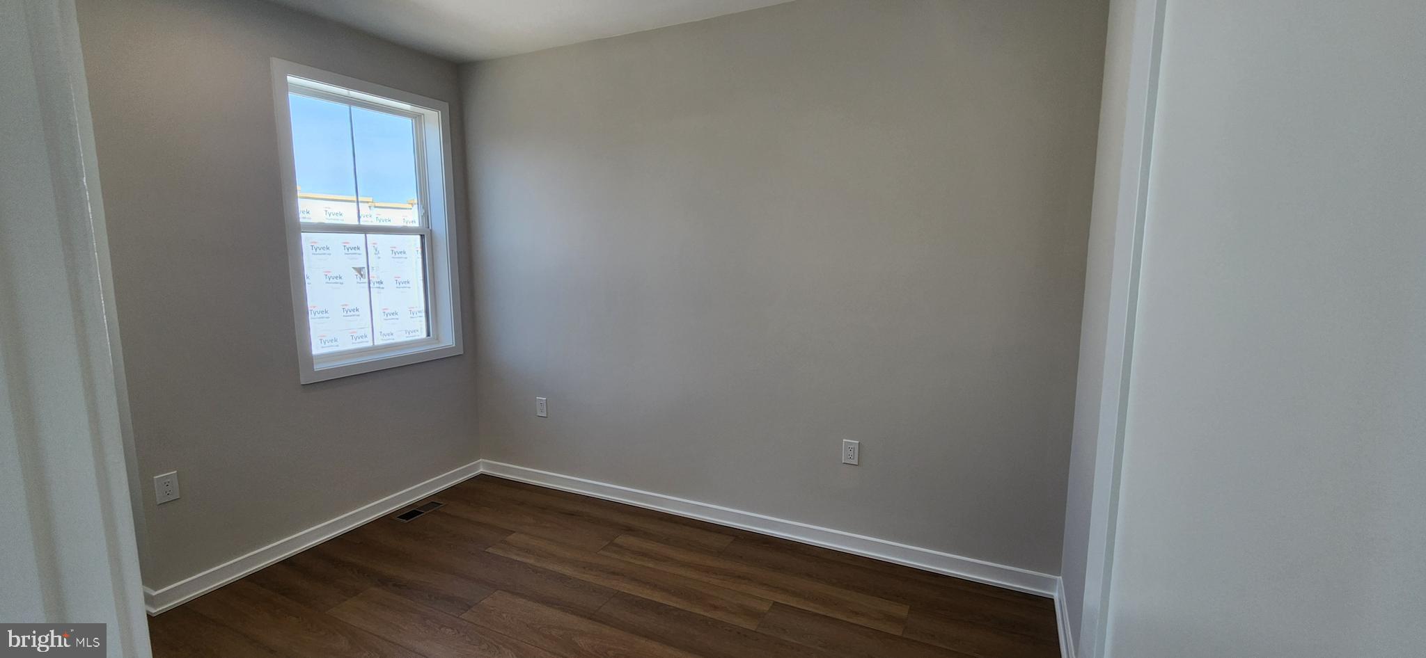 FAIRFAX - Residential Lease