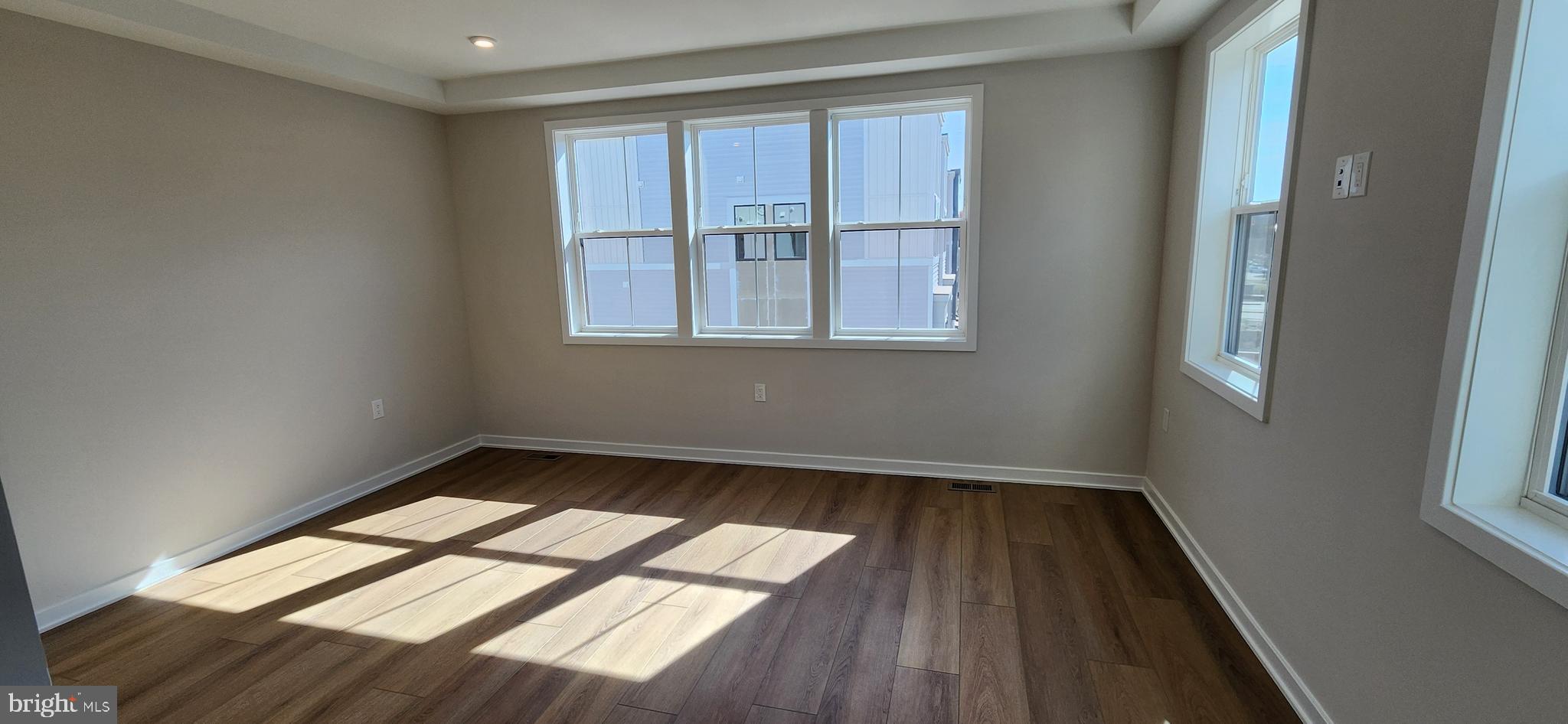 FAIRFAX - Residential Lease