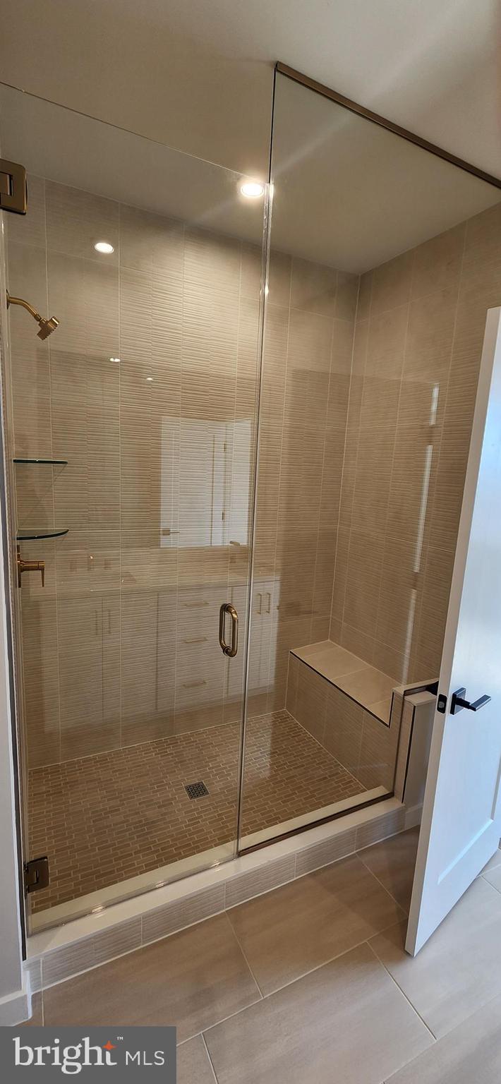 FAIRFAX - Residential Lease