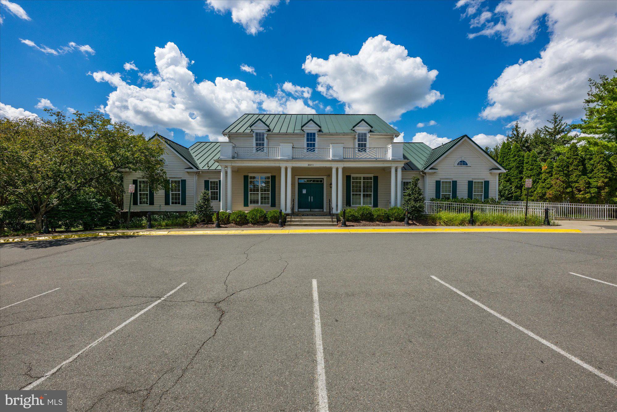 BELMONT COUNTRY CLUB - Residential