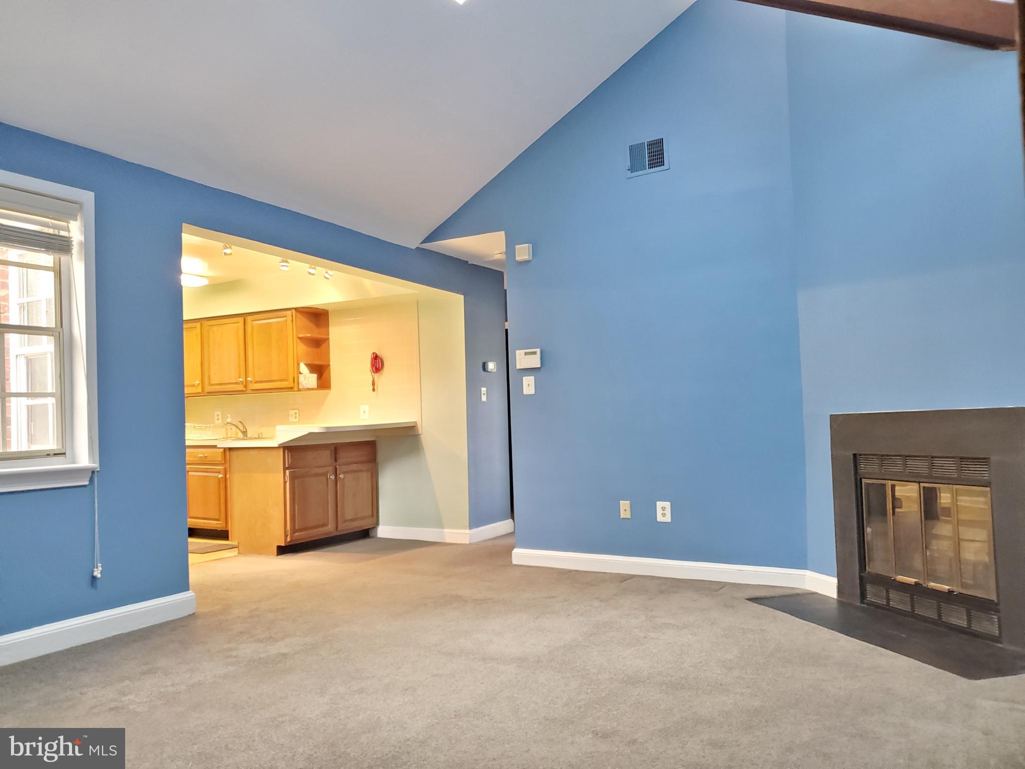 2109 N SCOTT STREET 53