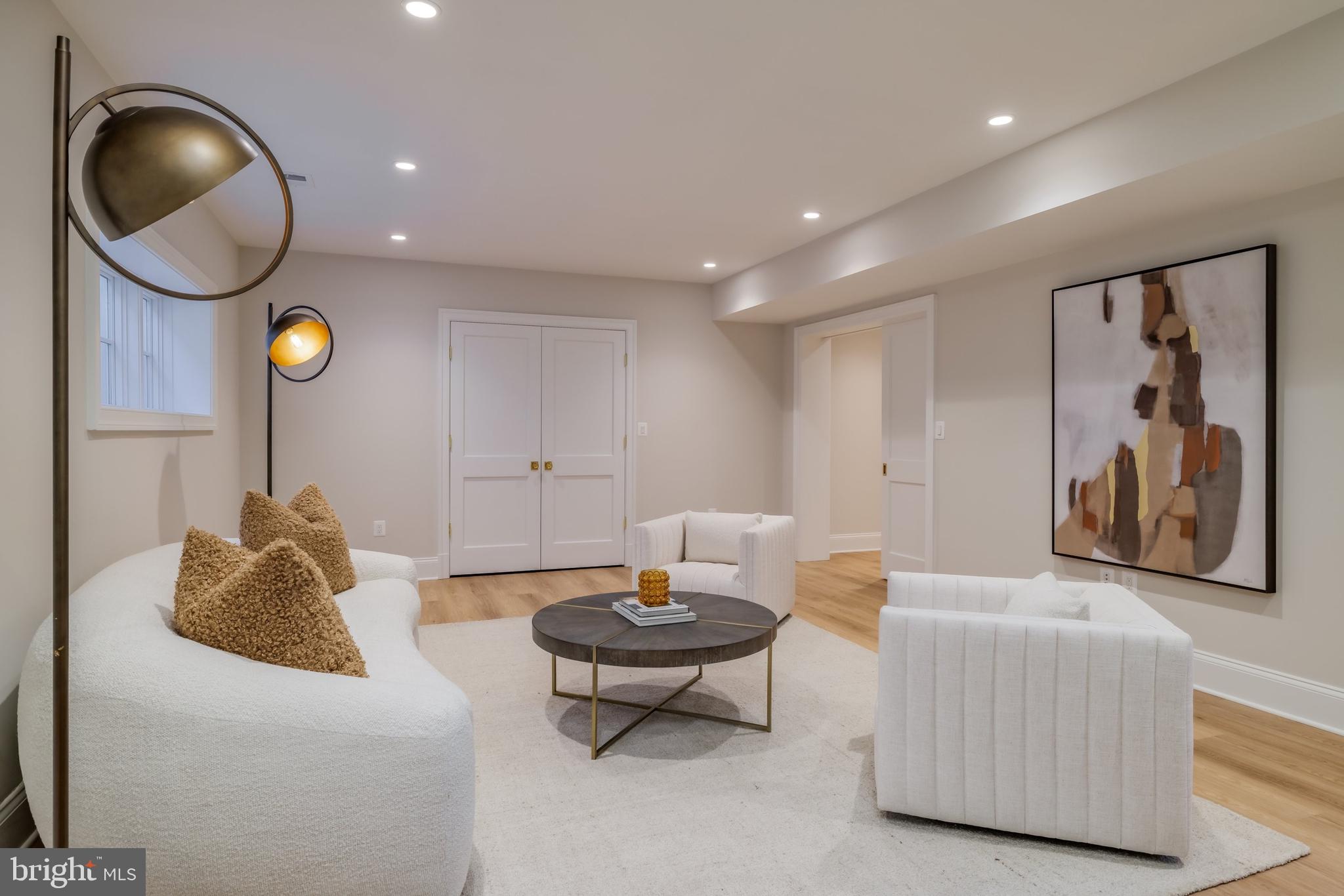 ASHTON HEIGHTS - Residential