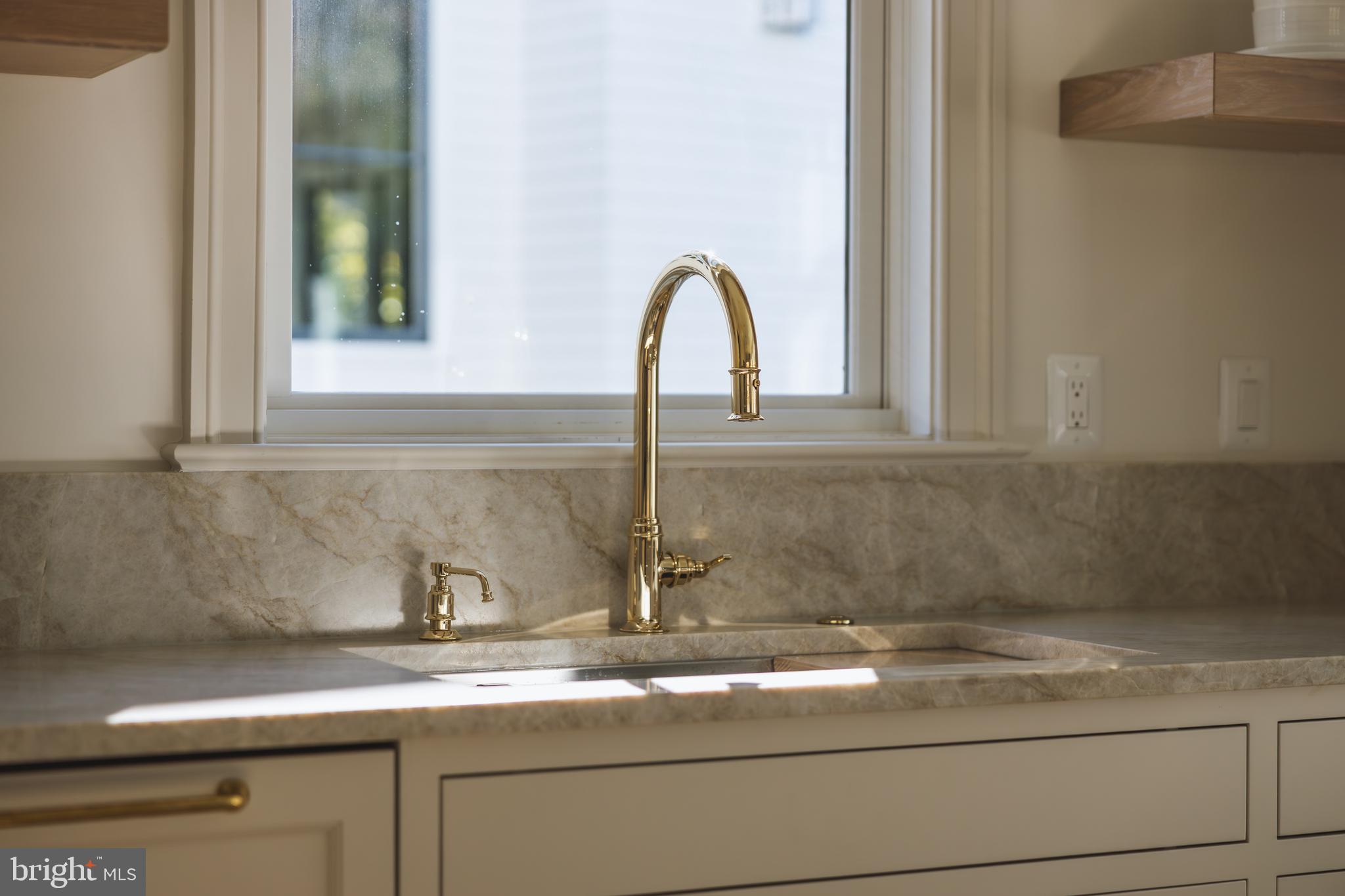 ASHTON HEIGHTS - Residential