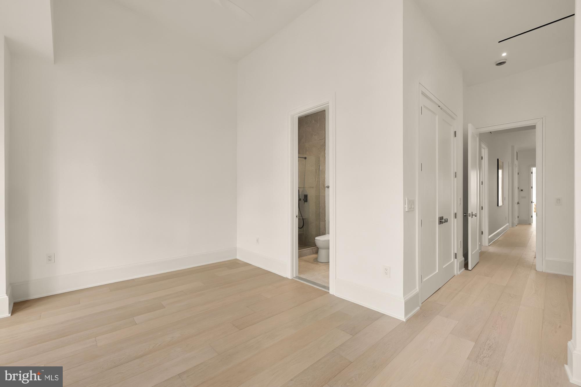 CAPITOL HILL - Residential