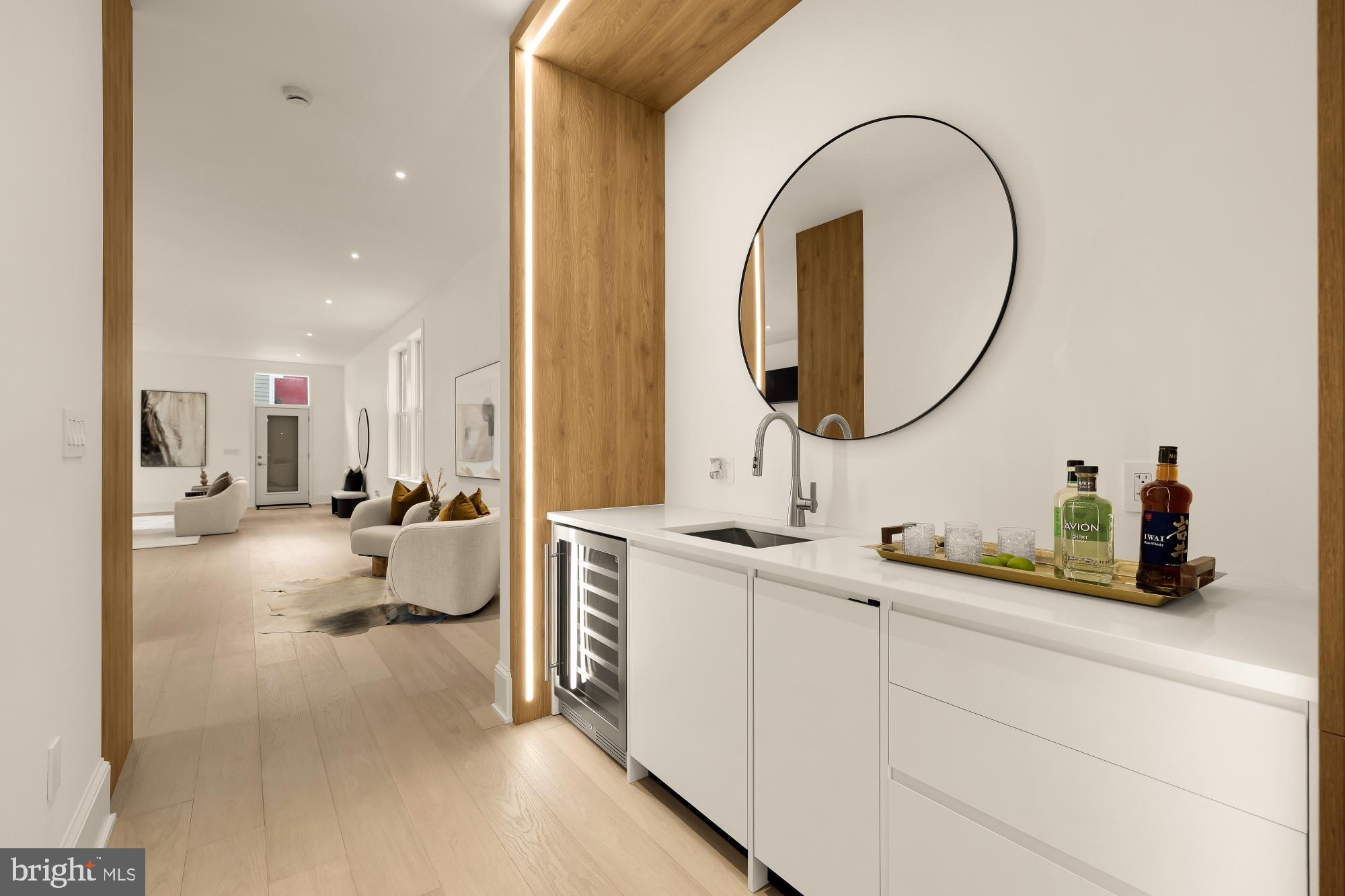 CAPITOL HILL - Residential