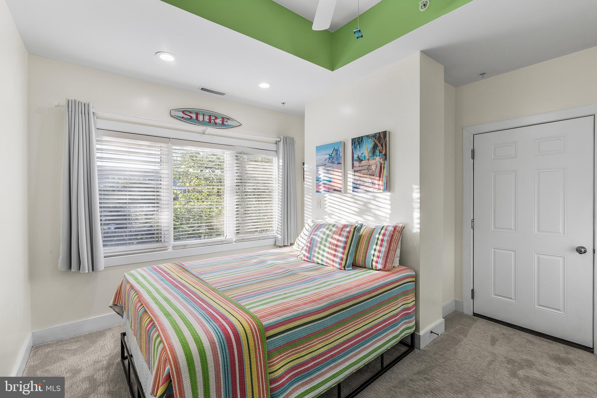 11 54th St # 203, Ocean City, MD, 21842, USA, 5 Bedrooms Bedrooms, ,5 BathroomsBathrooms,Condo,Active,11 54th St # 203,MDWO2039184