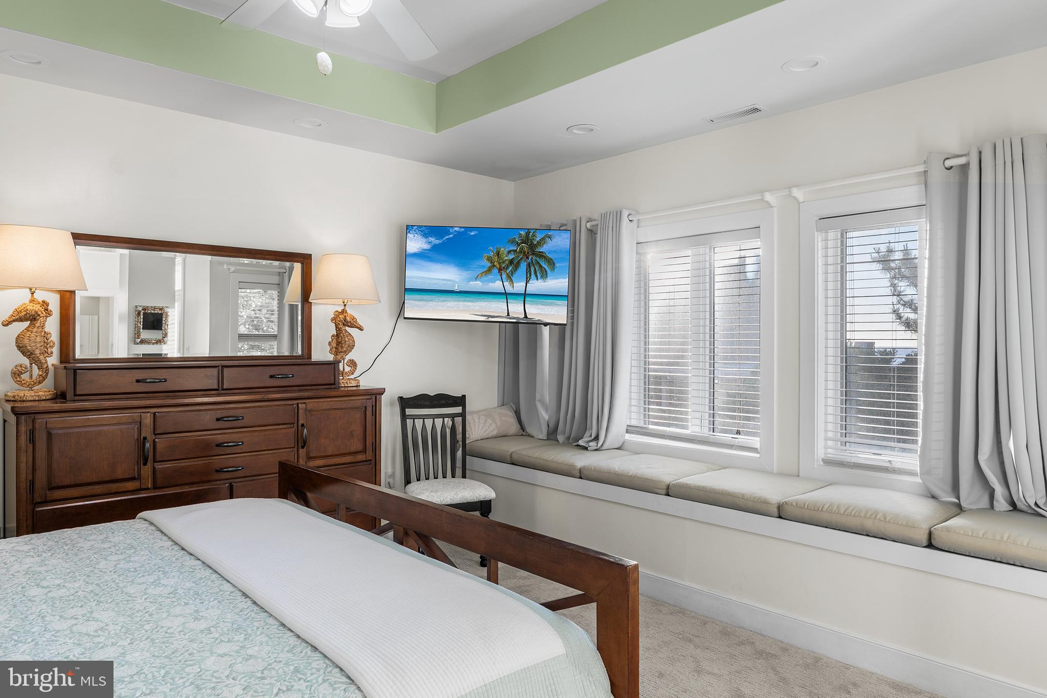 11 54th St # 203, Ocean City, MD, 21842, USA, 5 Bedrooms Bedrooms, ,5 BathroomsBathrooms,Condo,Active,11 54th St # 203,MDWO2039184
