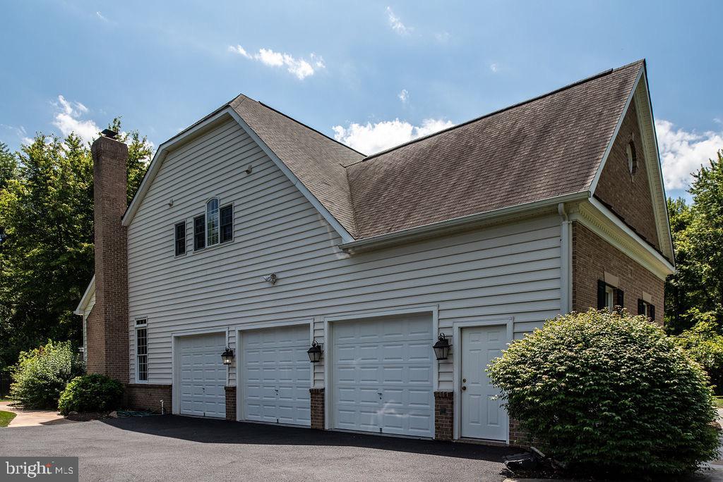 EVERGREEN WOODS - Residential