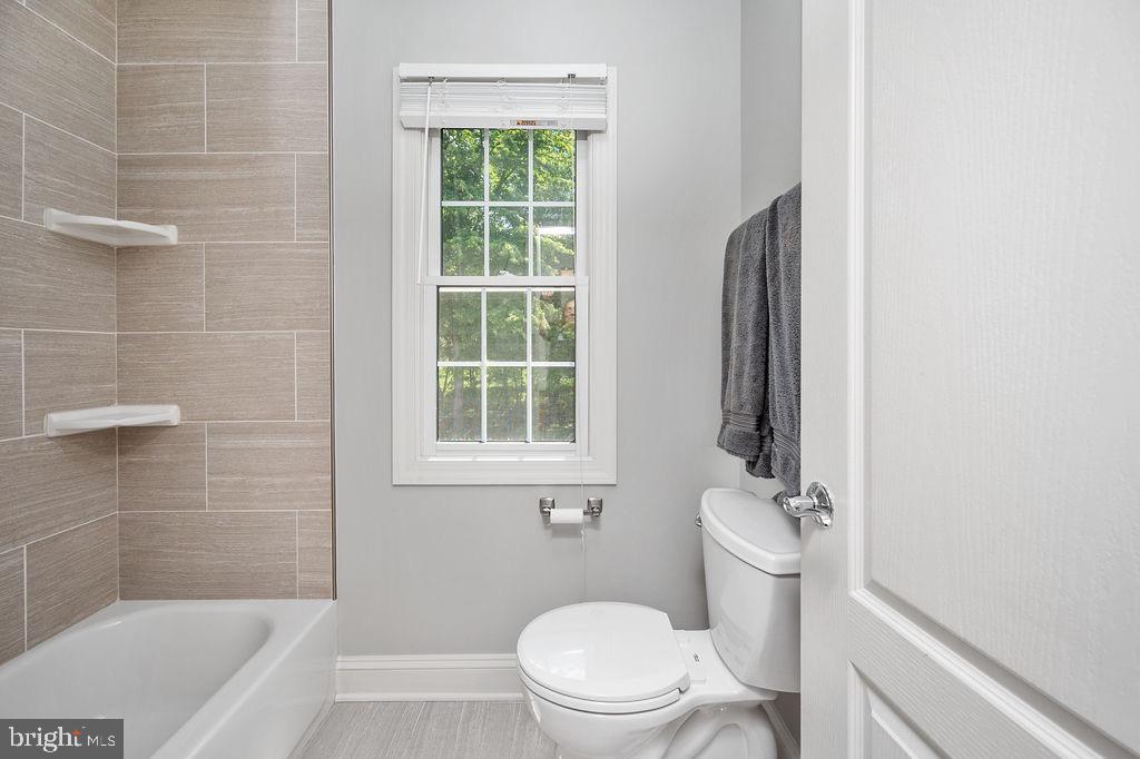 EVERGREEN WOODS - Residential