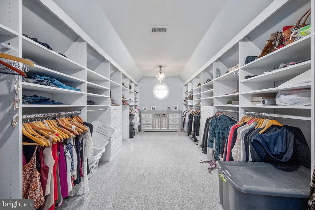 EVERGREEN WOODS - Residential