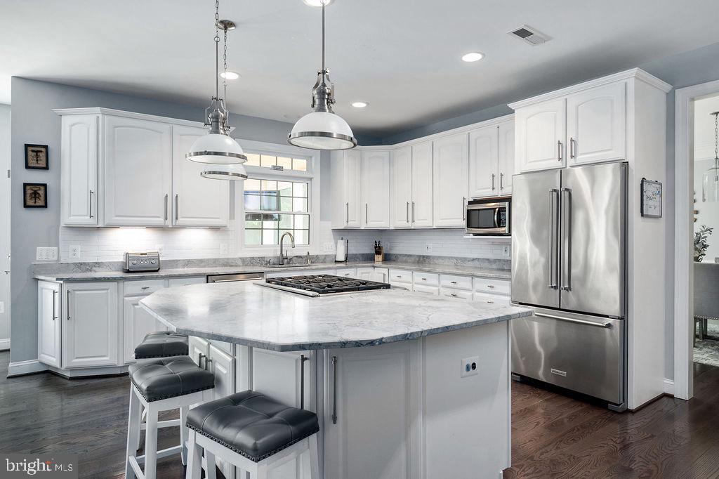 EVERGREEN WOODS - Residential