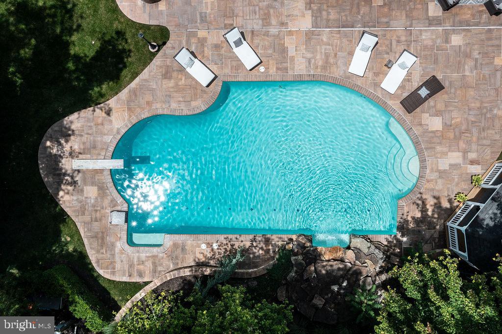 EVERGREEN WOODS - Residential