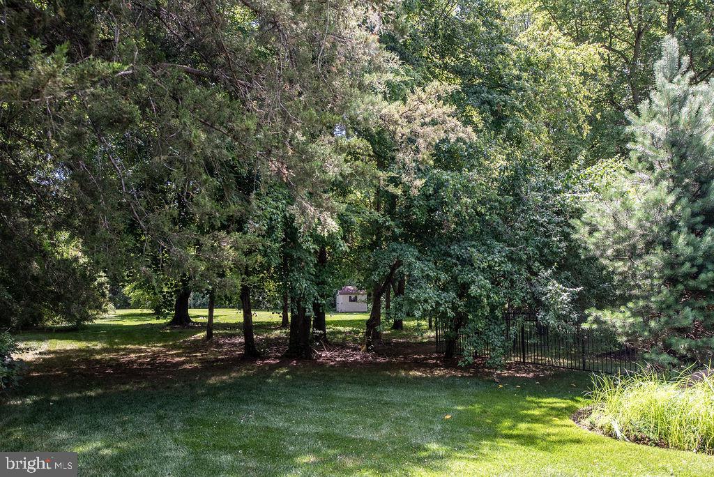 EVERGREEN WOODS - Residential