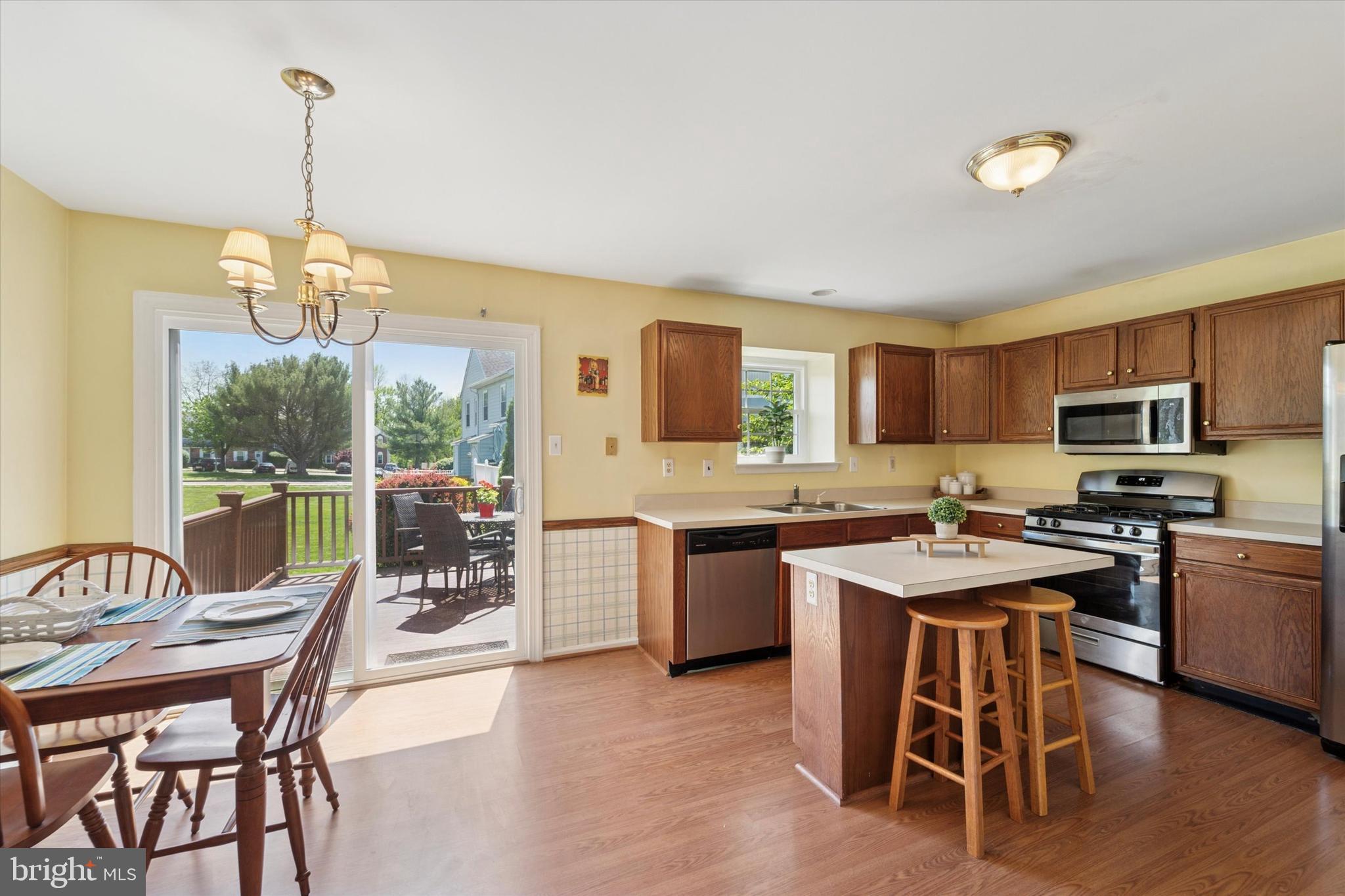 CHERRY TREE KNOLL - Residential