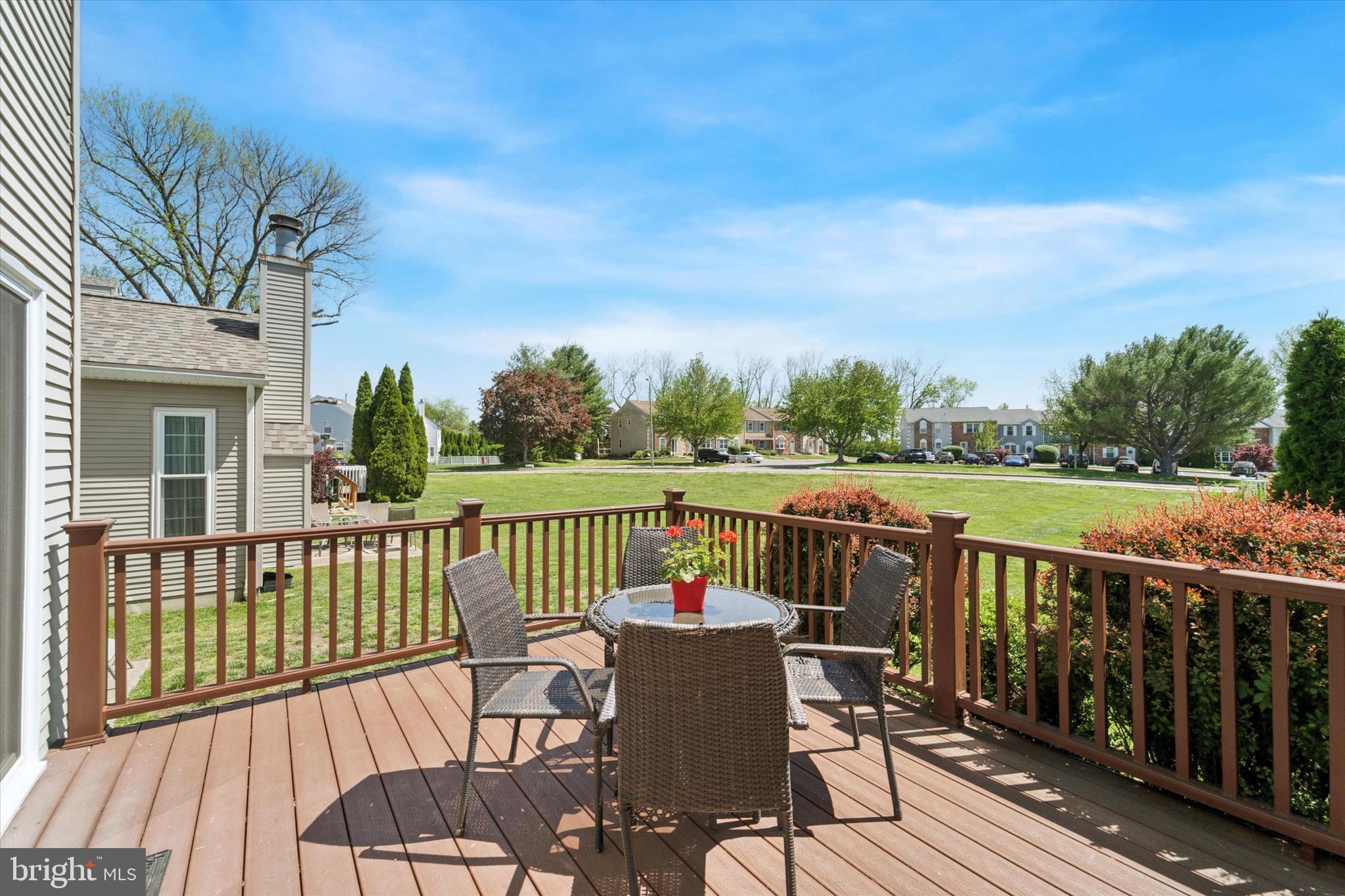 CHERRY TREE KNOLL - Residential