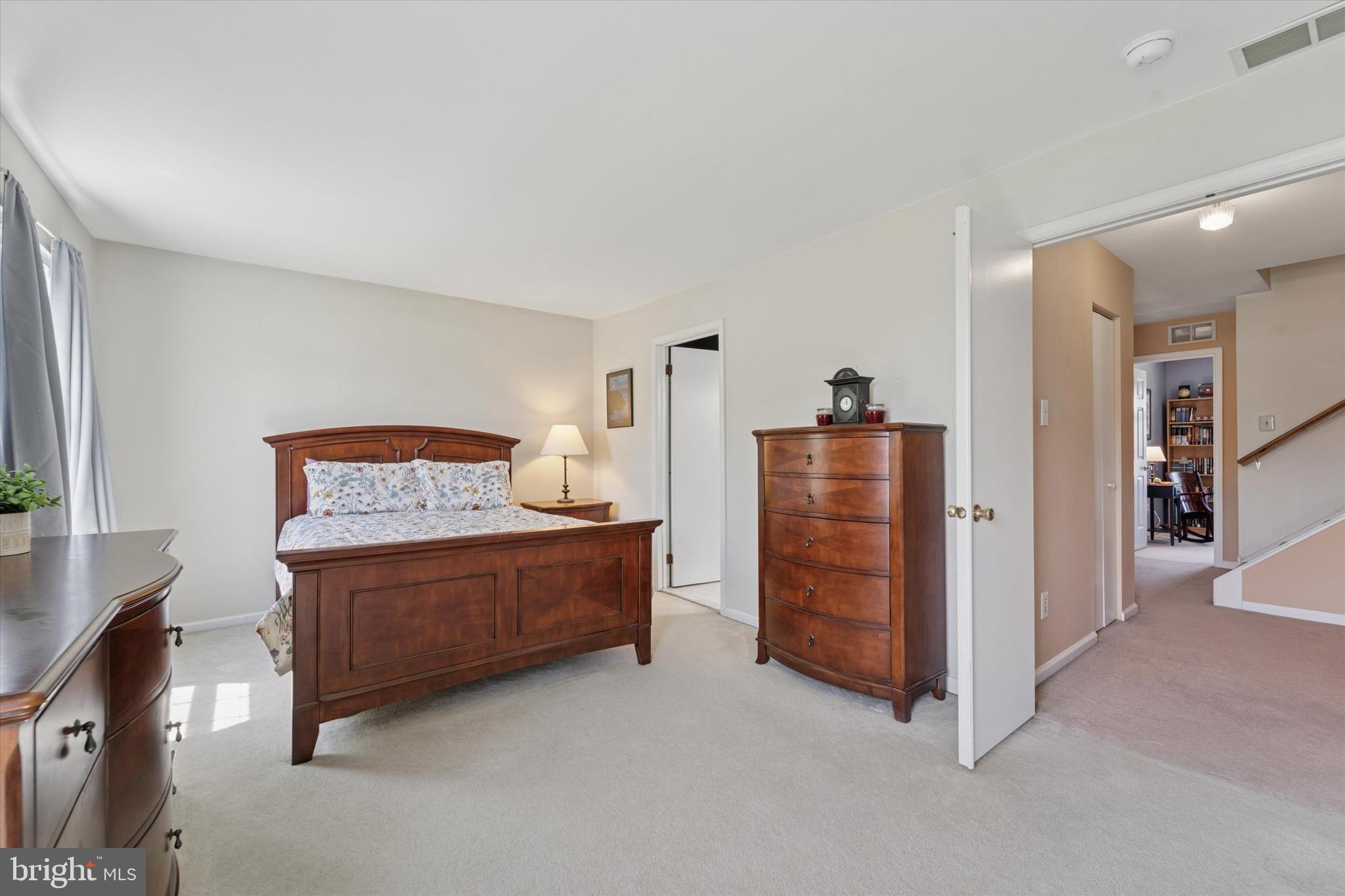 CHERRY TREE KNOLL - Residential