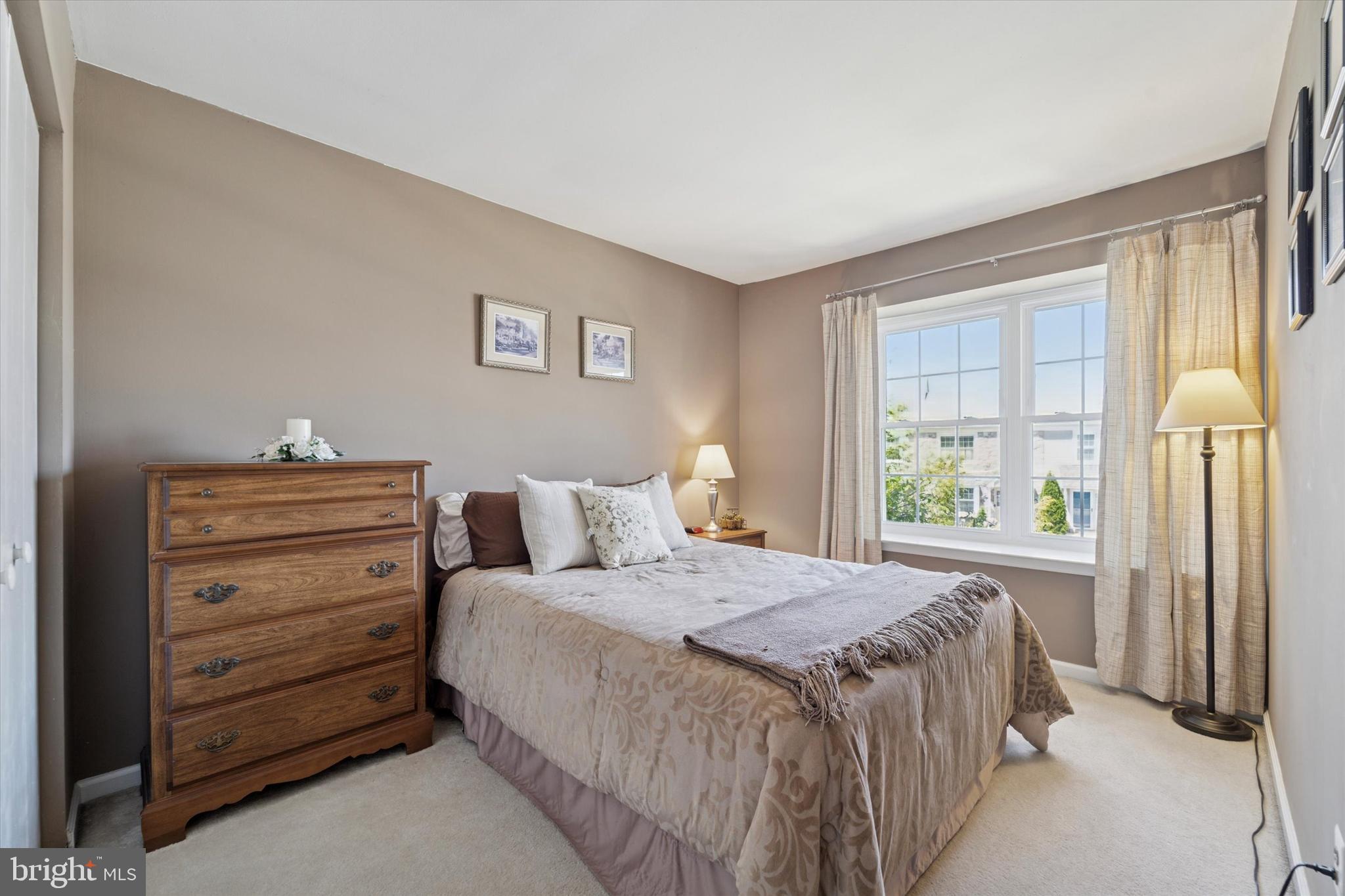 CHERRY TREE KNOLL - Residential