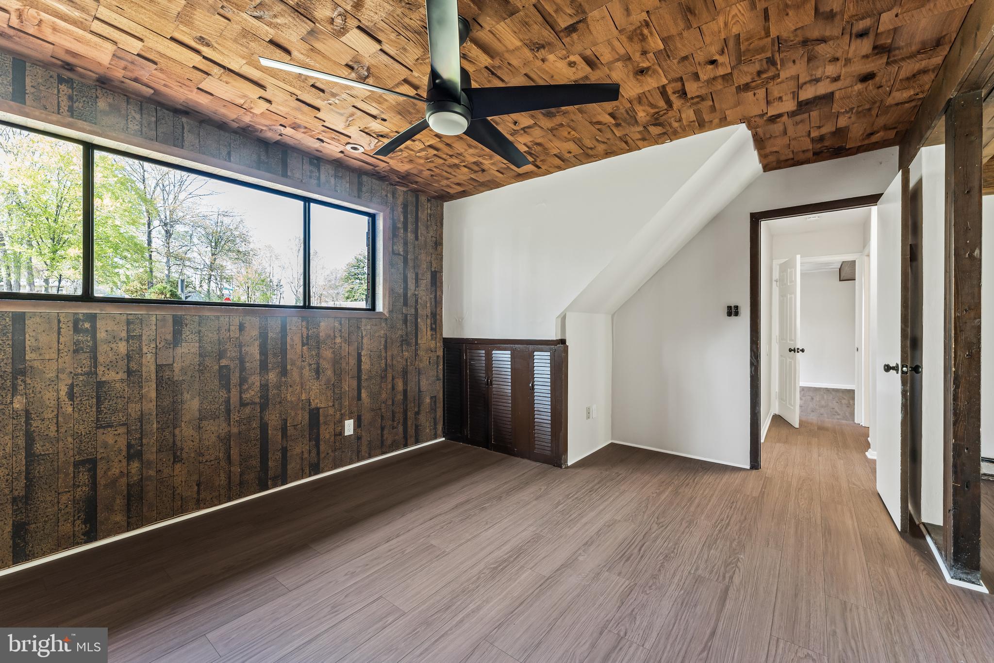 STONEYBROOKE - Residential Lease