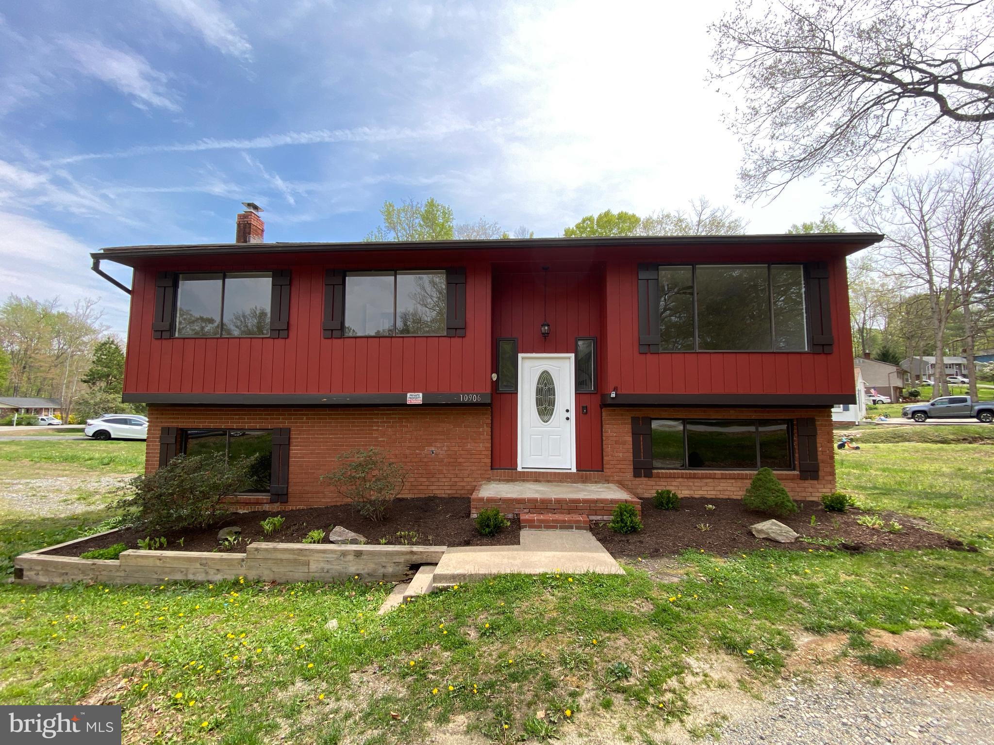 STONEYBROOKE - Residential Lease