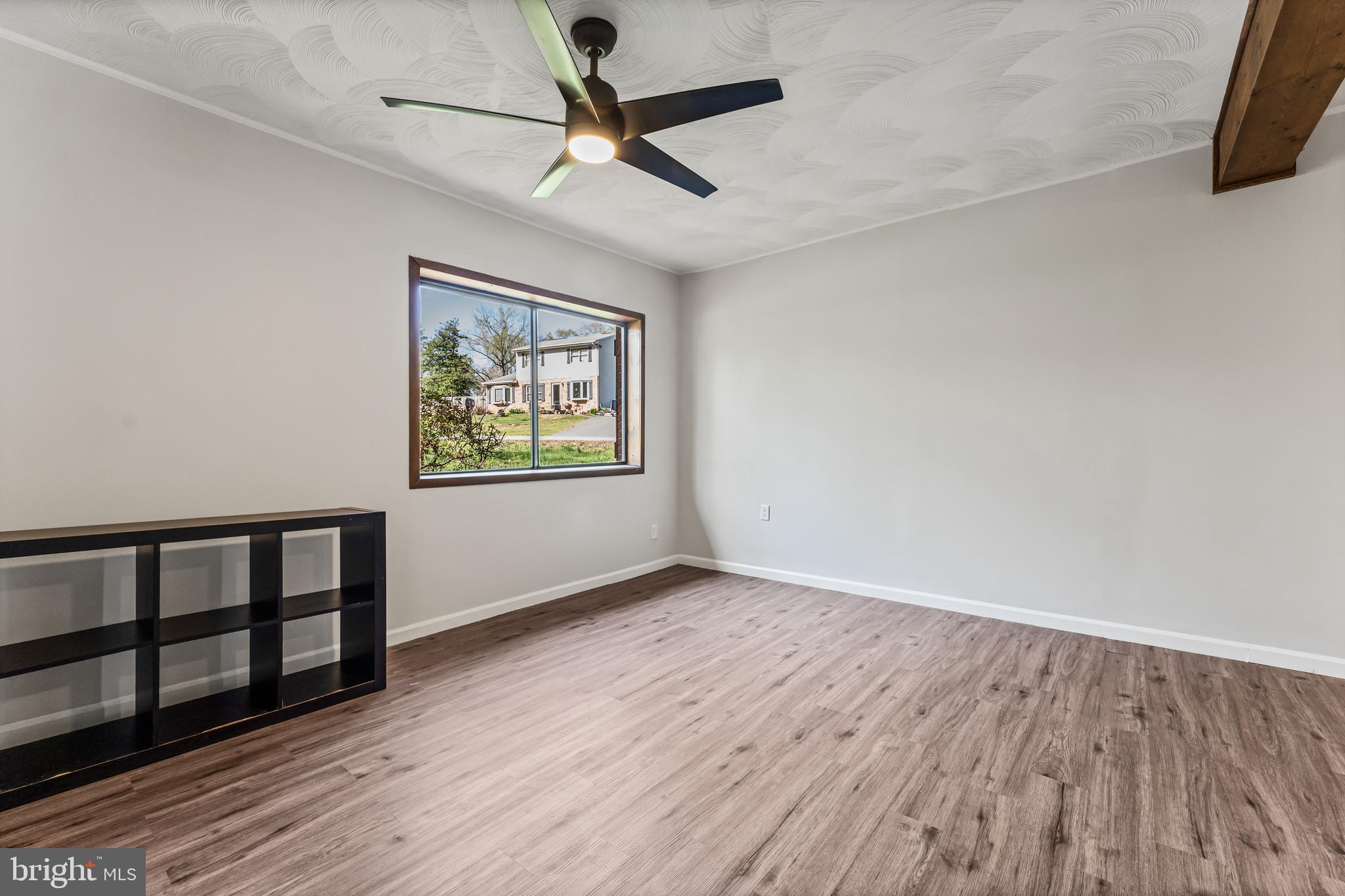 STONEYBROOKE - Residential Lease