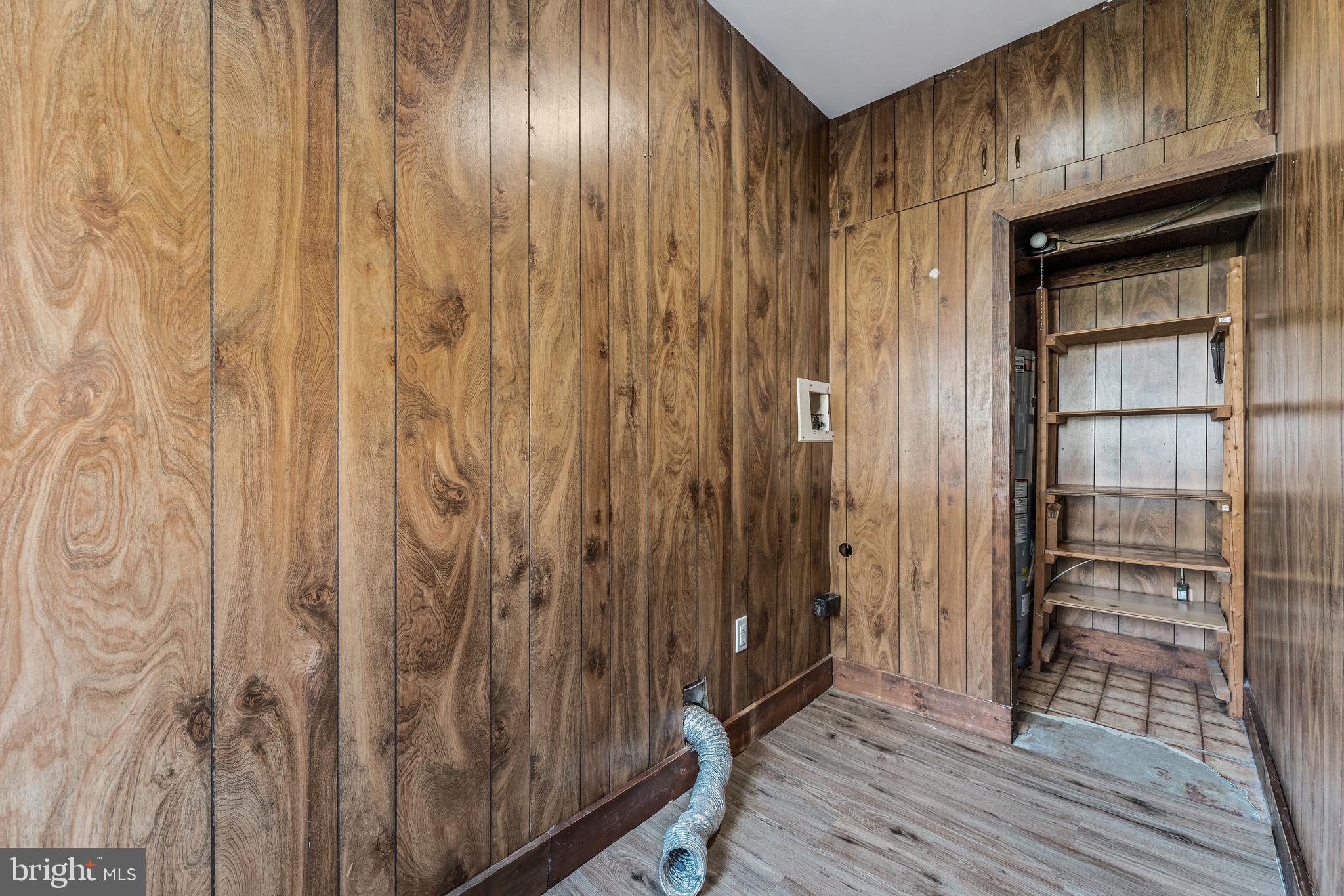 STONEYBROOKE - Residential Lease