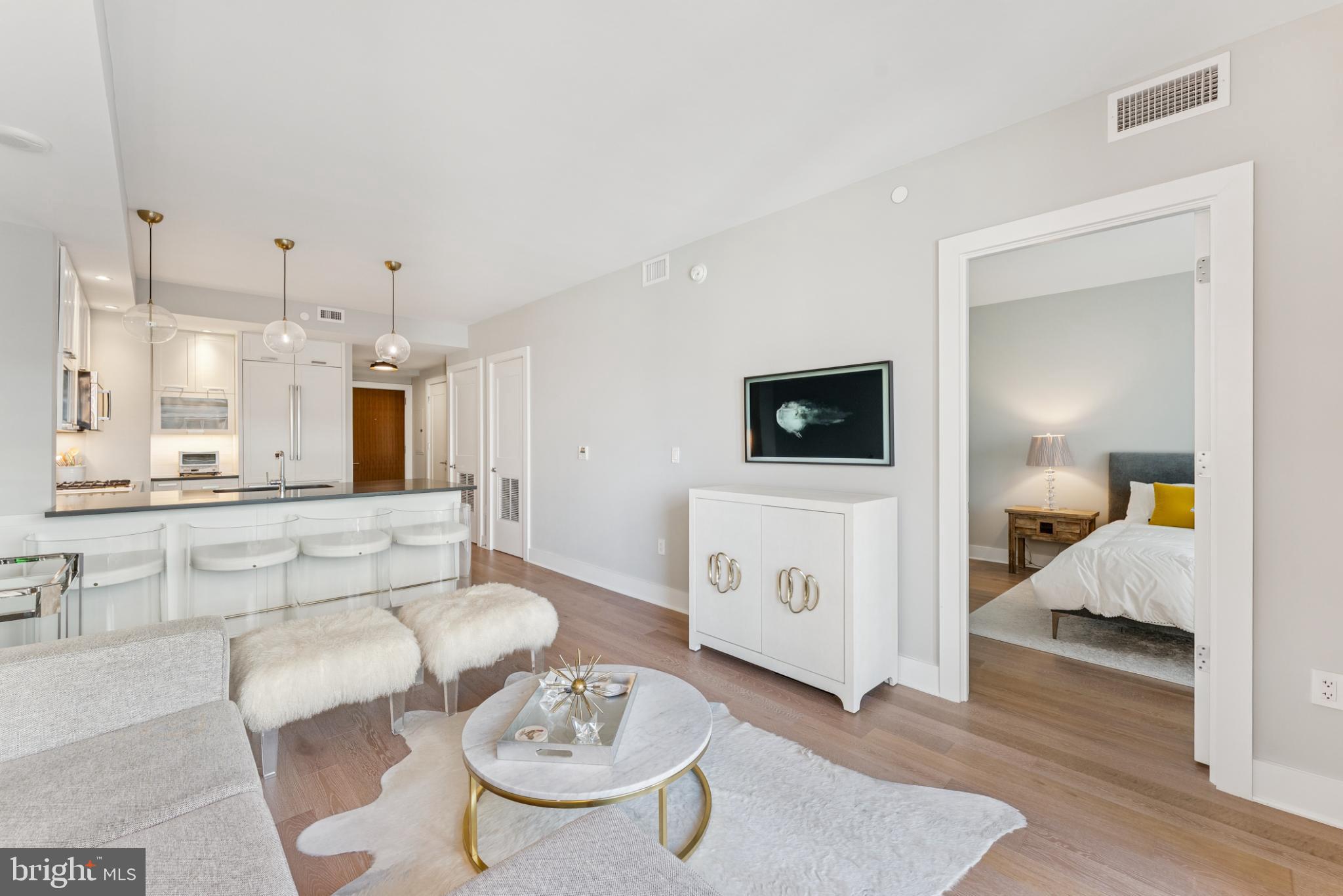 CHEVAL - Residential