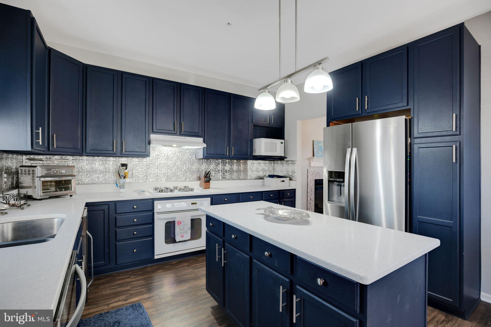 SOLOMONS LANDING - Residential