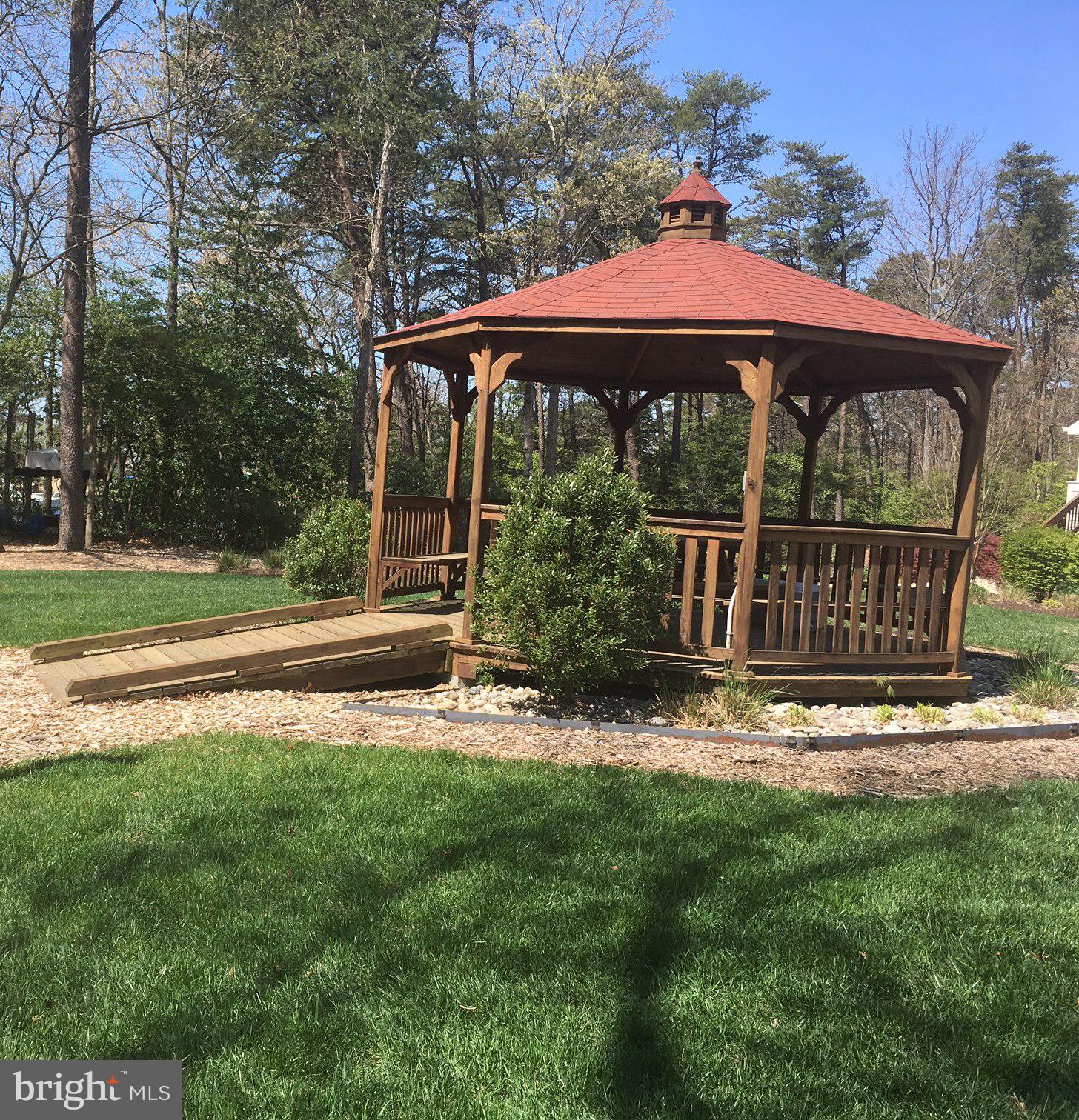 SOLOMONS LANDING - Residential