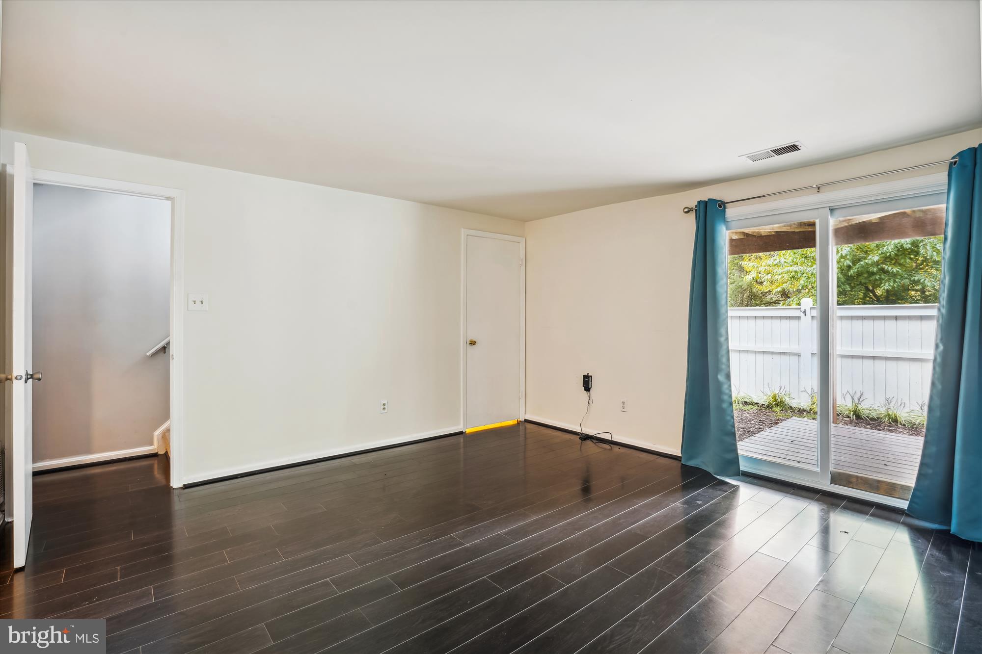 WHISPERHILL - Residential Lease