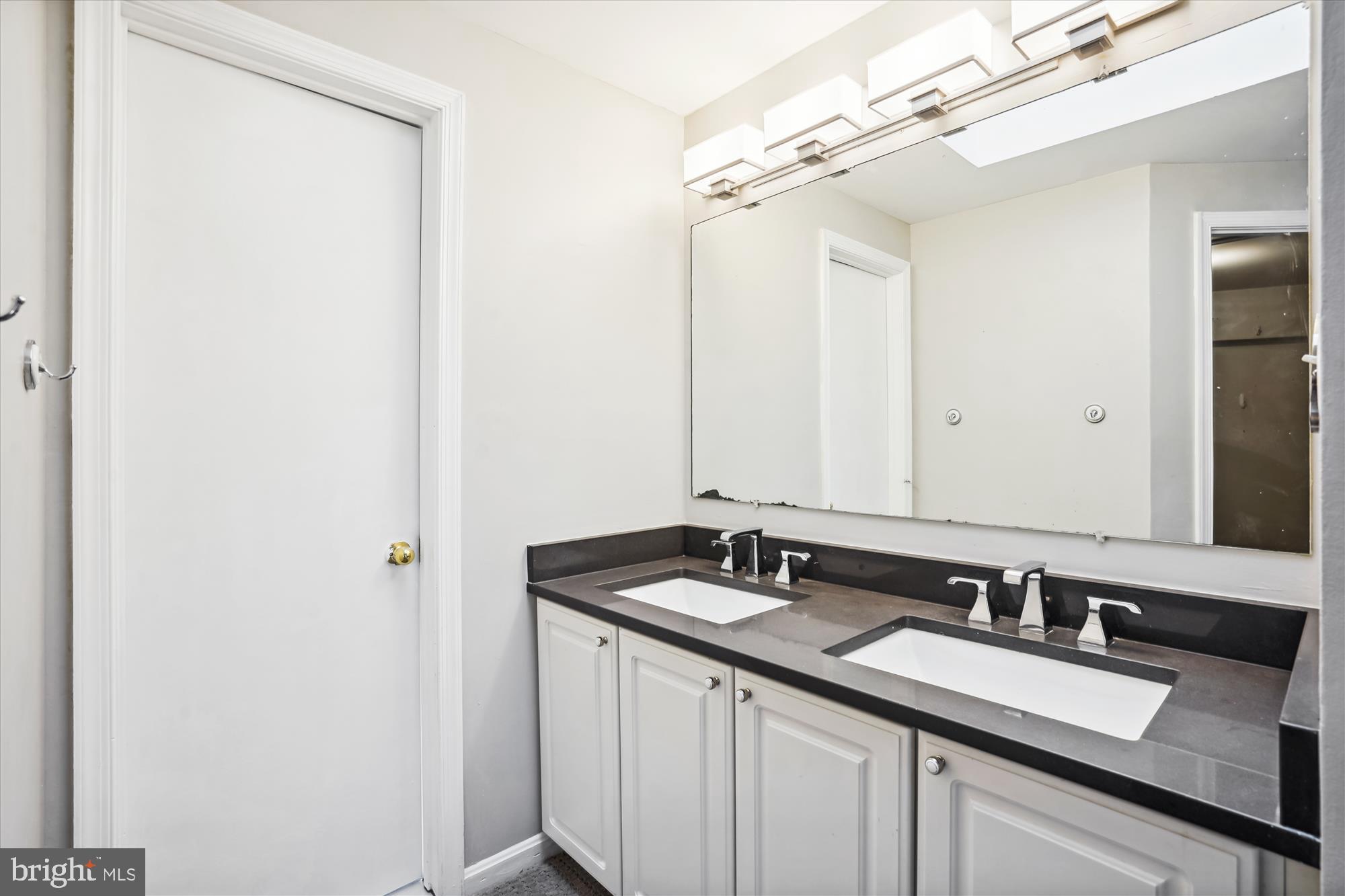 WHISPERHILL - Residential Lease