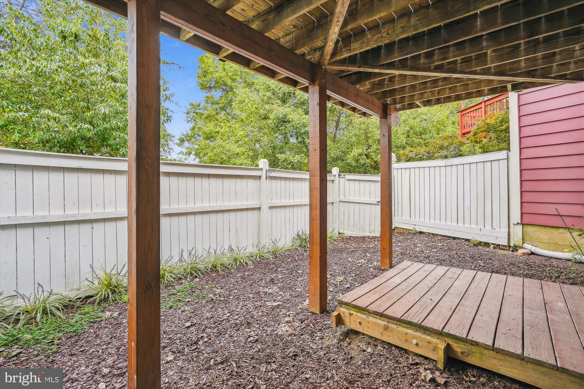 WHISPERHILL - Residential Lease