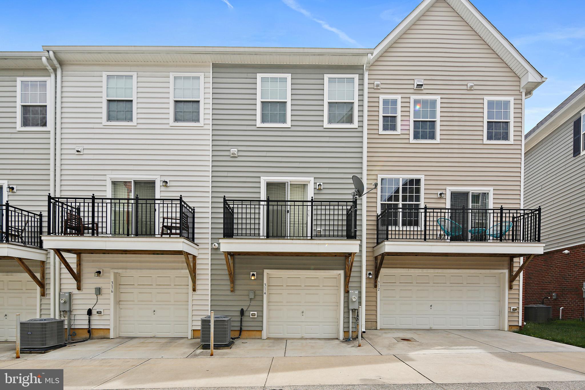 UPLANDS - Residential