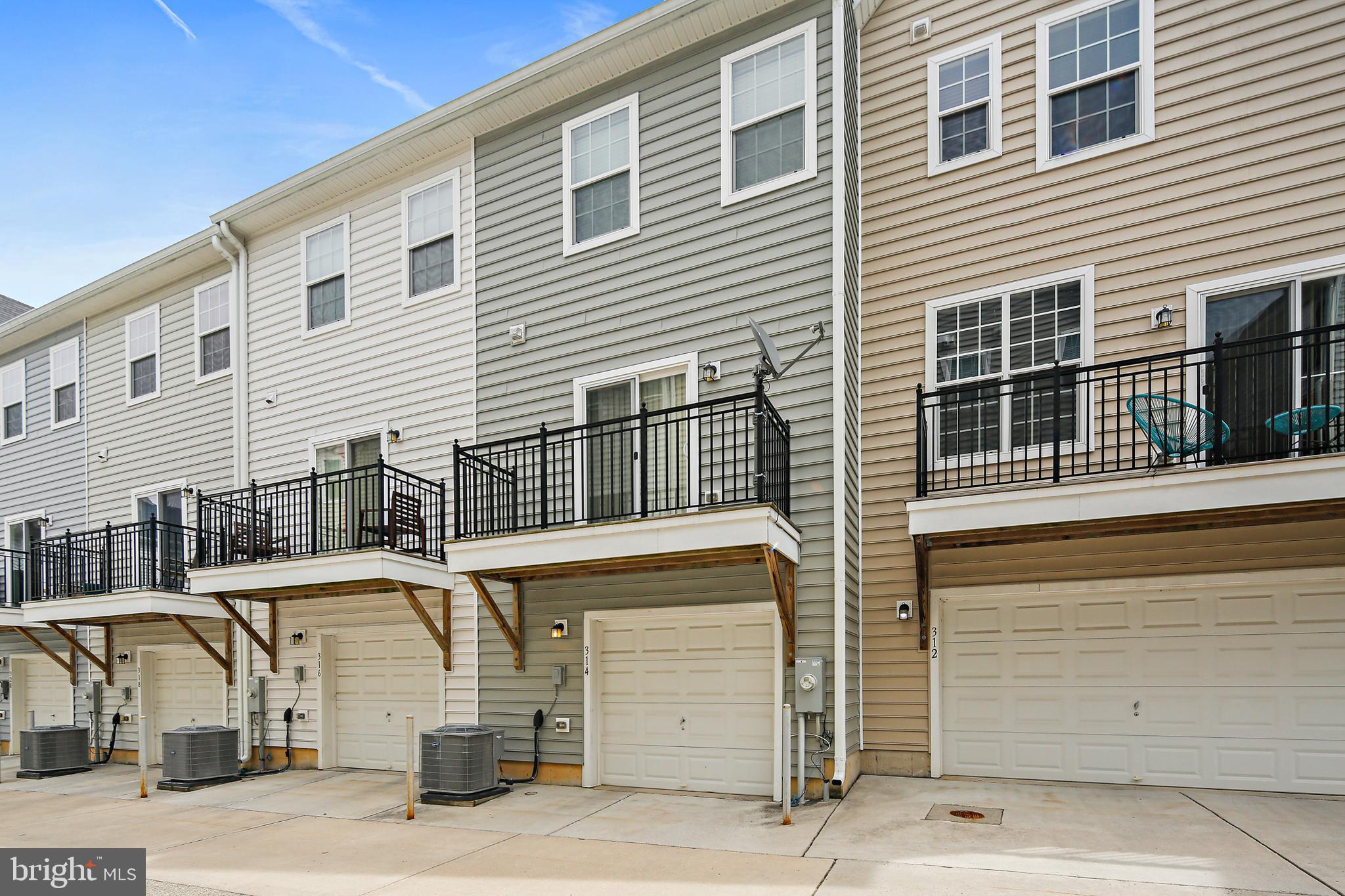 UPLANDS - Residential