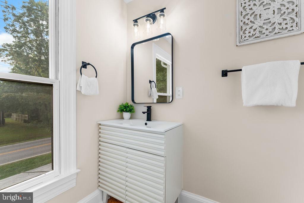 STEVENSVILLE - Residential