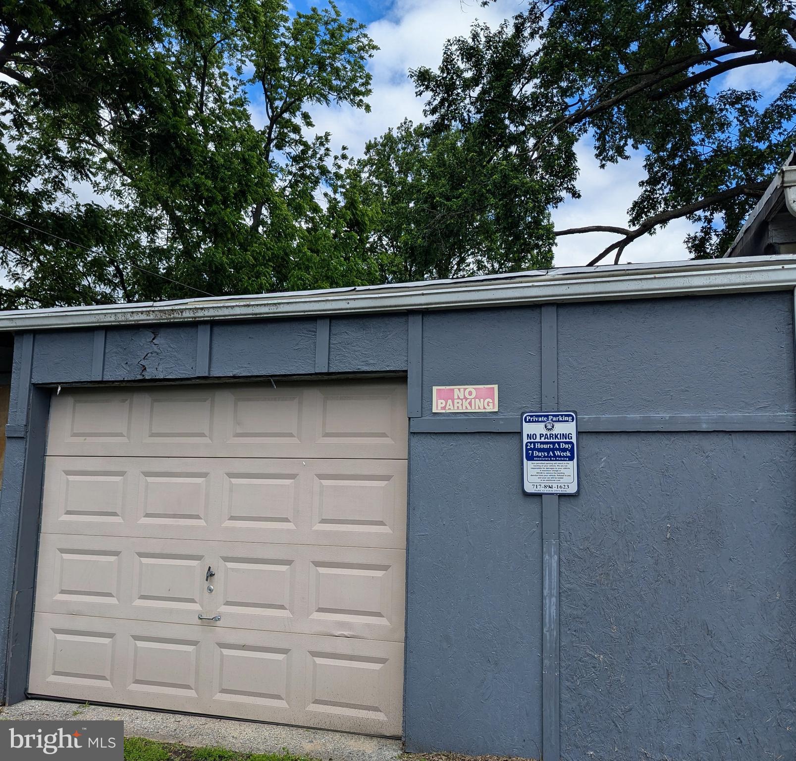 Investment Opportunity: Seize this rare investment opportunity with a property featuring 6 (potential for 10!) storage units / garages. Perfect for seasoned investors or those looking to enter the market, this income-generating property offers potential for consistent cash flow. Low maintenance- Storage units and garages typically require minimal upkeep, maximizing profitability. Prime location- Situated in a residential area, these units cater to local residents and businesses in need of extra storage or secure parking. With stable occupancy and a high-demand asset type, this investment property provides excellent potential to be your next steady cash-flowing asset. Don’t miss your chance to add a solid performer to your portfolio!
Units can be rented out as they are now, use them for your business's storage needs, or a combination of both. There are enough doors and square footage to turn this into 10-units sized approximately 9' x 18' each, with basic handy skills. Easy Access. Non-climate controlled- currently no electric. Single story concrete block building.
Approximate current unit sizes: 9' x 19', 16'6" x 19', 22' x 16'5", 47'6" x 19'8"
Access for serious buyers can be arranged. MOTIVATED SELLER! Let's move these units!!