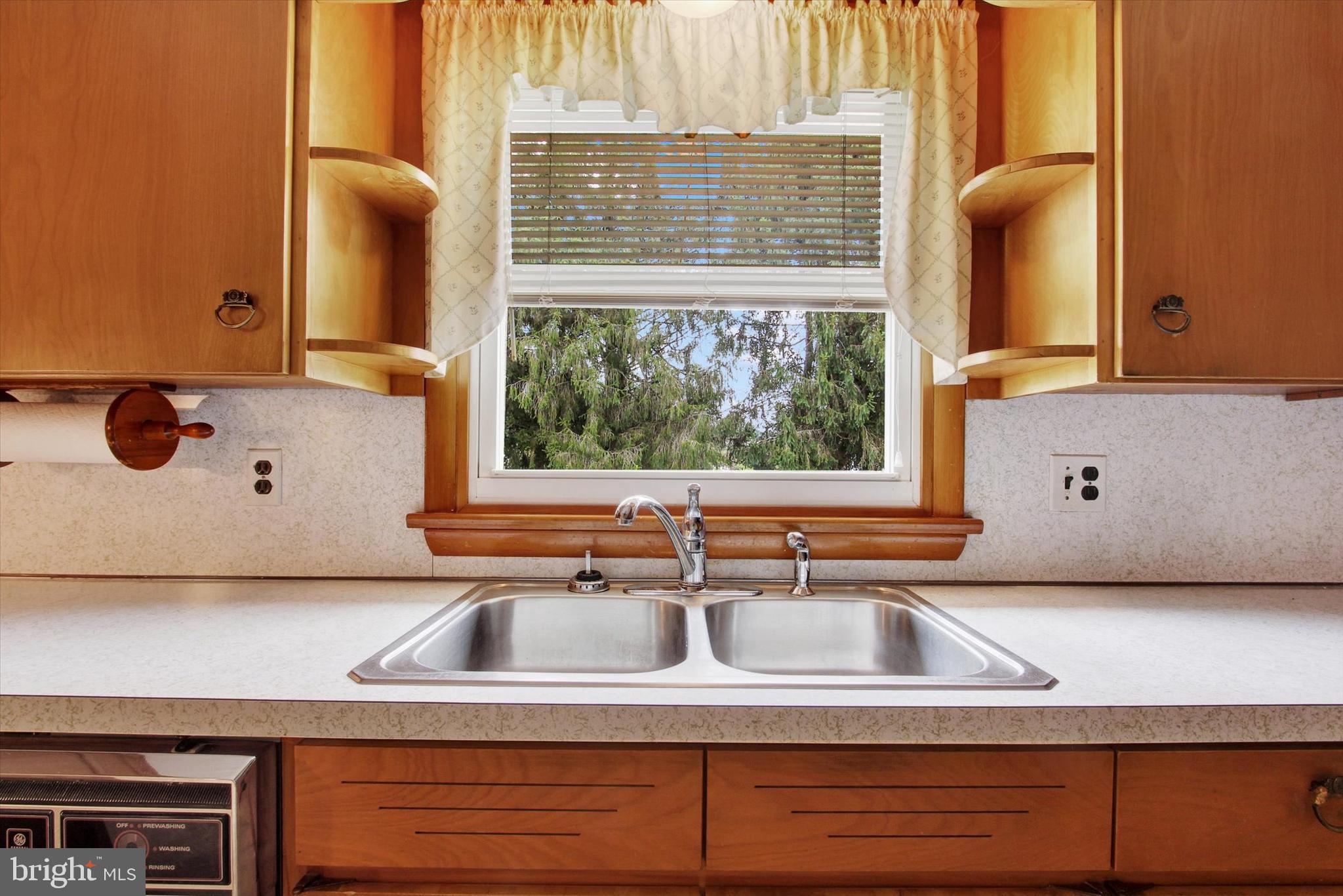 HAMPSTEAD HEIGHTS - Residential