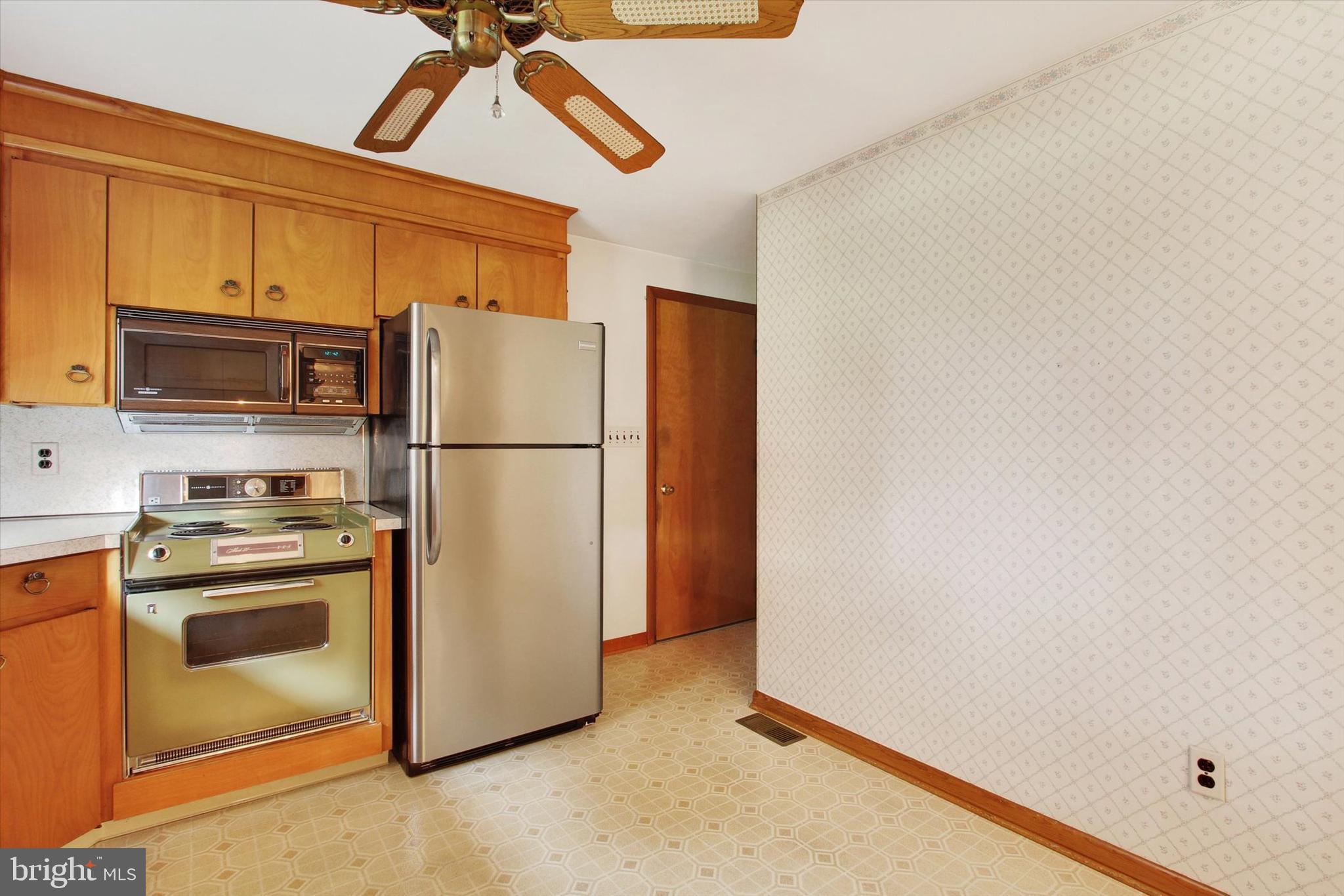 HAMPSTEAD HEIGHTS - Residential