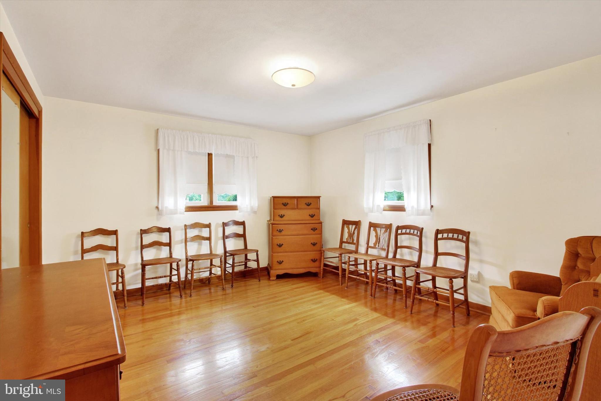 HAMPSTEAD HEIGHTS - Residential