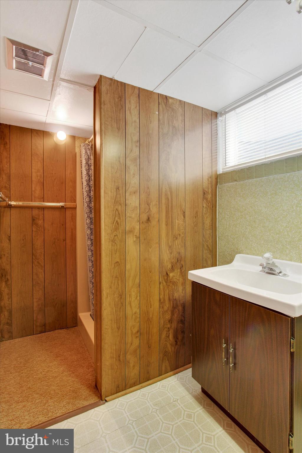 HAMPSTEAD HEIGHTS - Residential