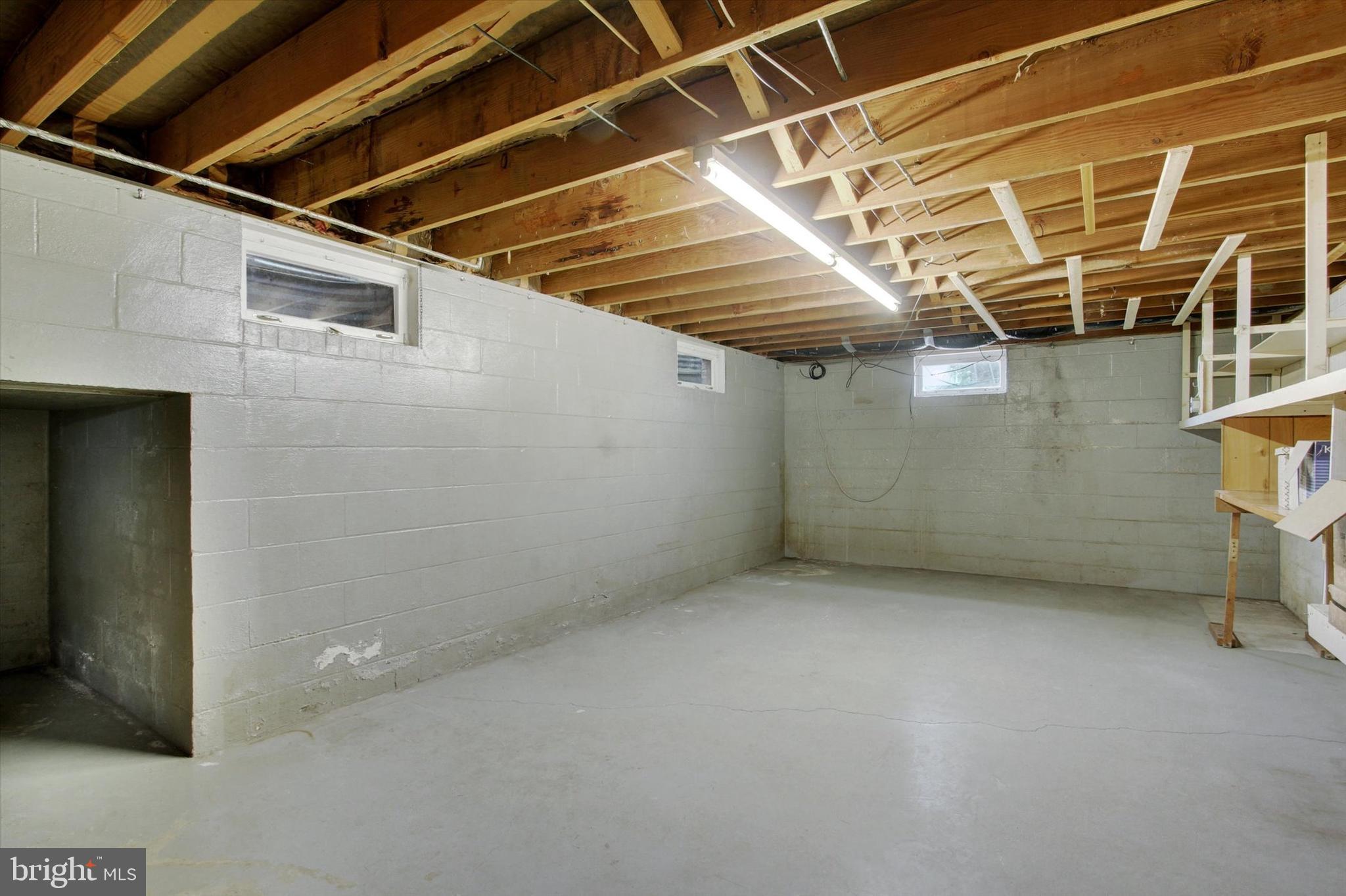 HAMPSTEAD HEIGHTS - Residential