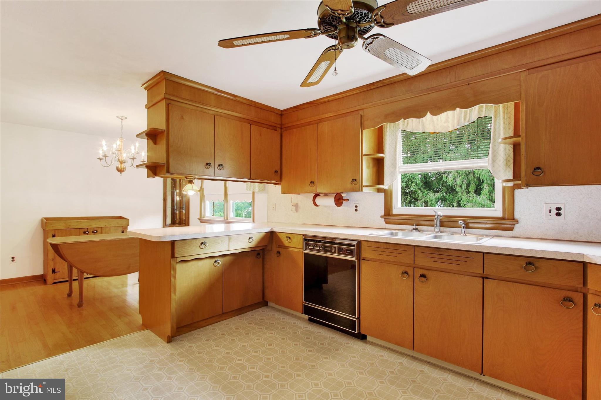 HAMPSTEAD HEIGHTS - Residential