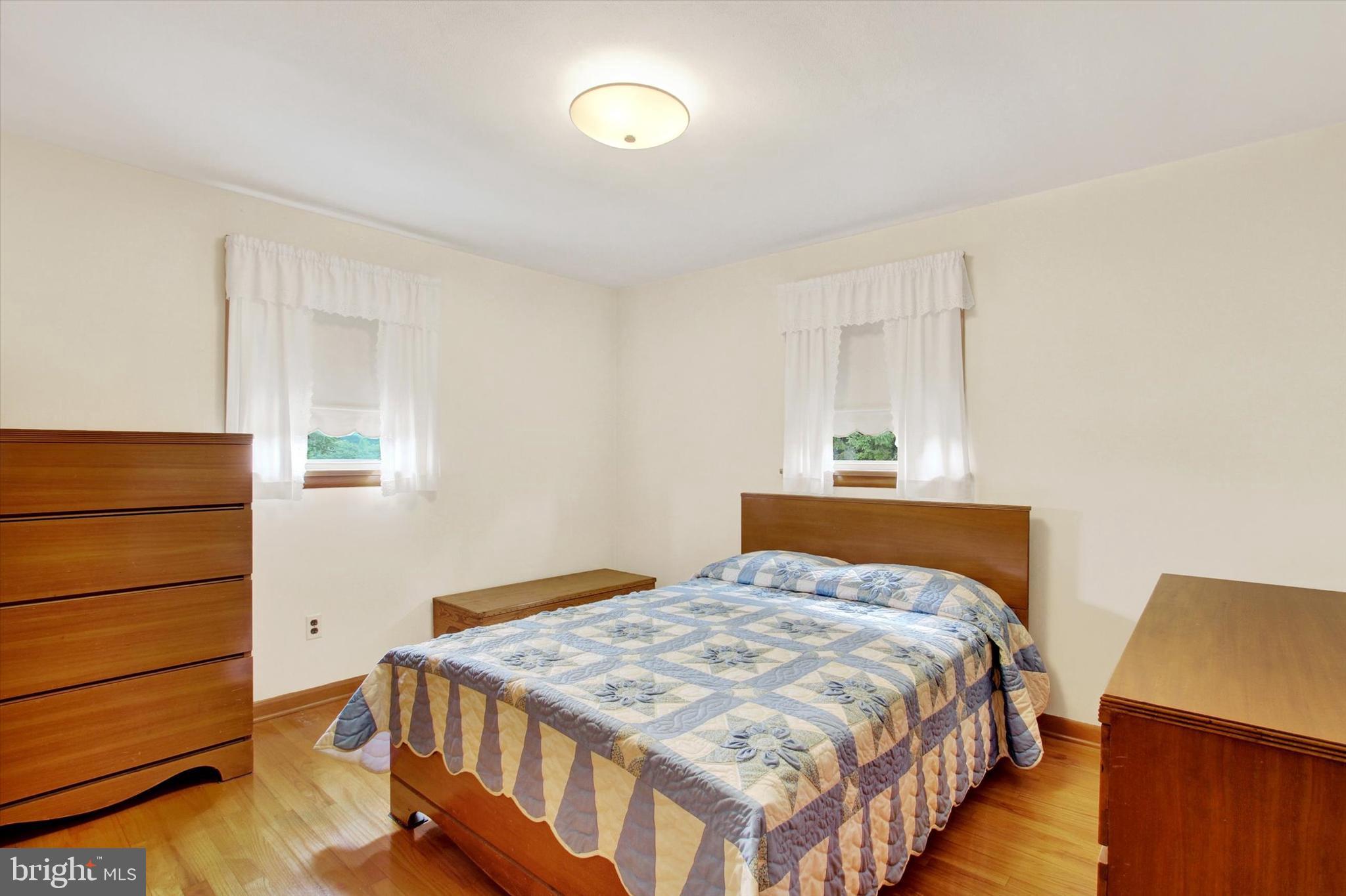 HAMPSTEAD HEIGHTS - Residential