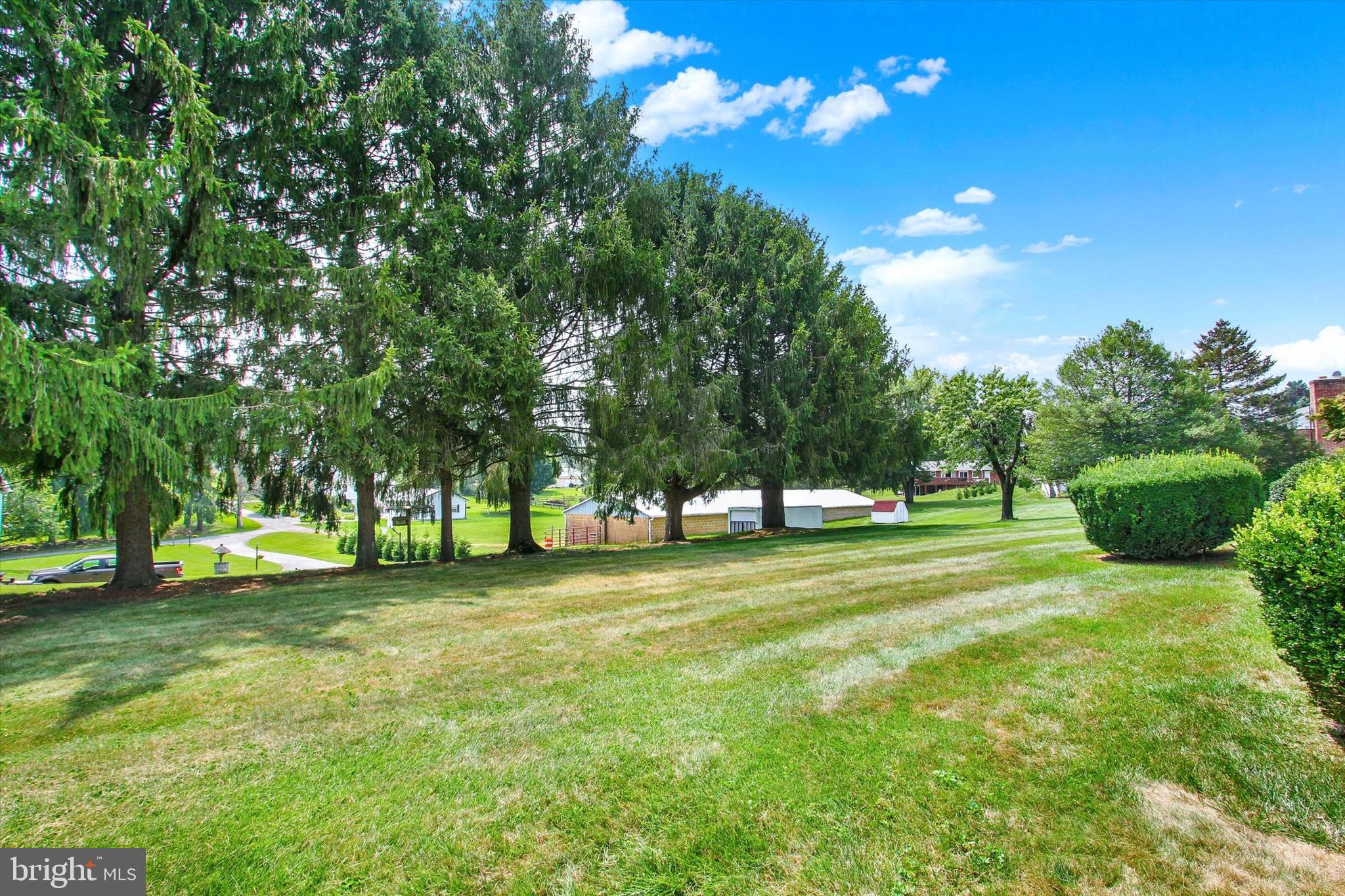 HAMPSTEAD HEIGHTS - Residential