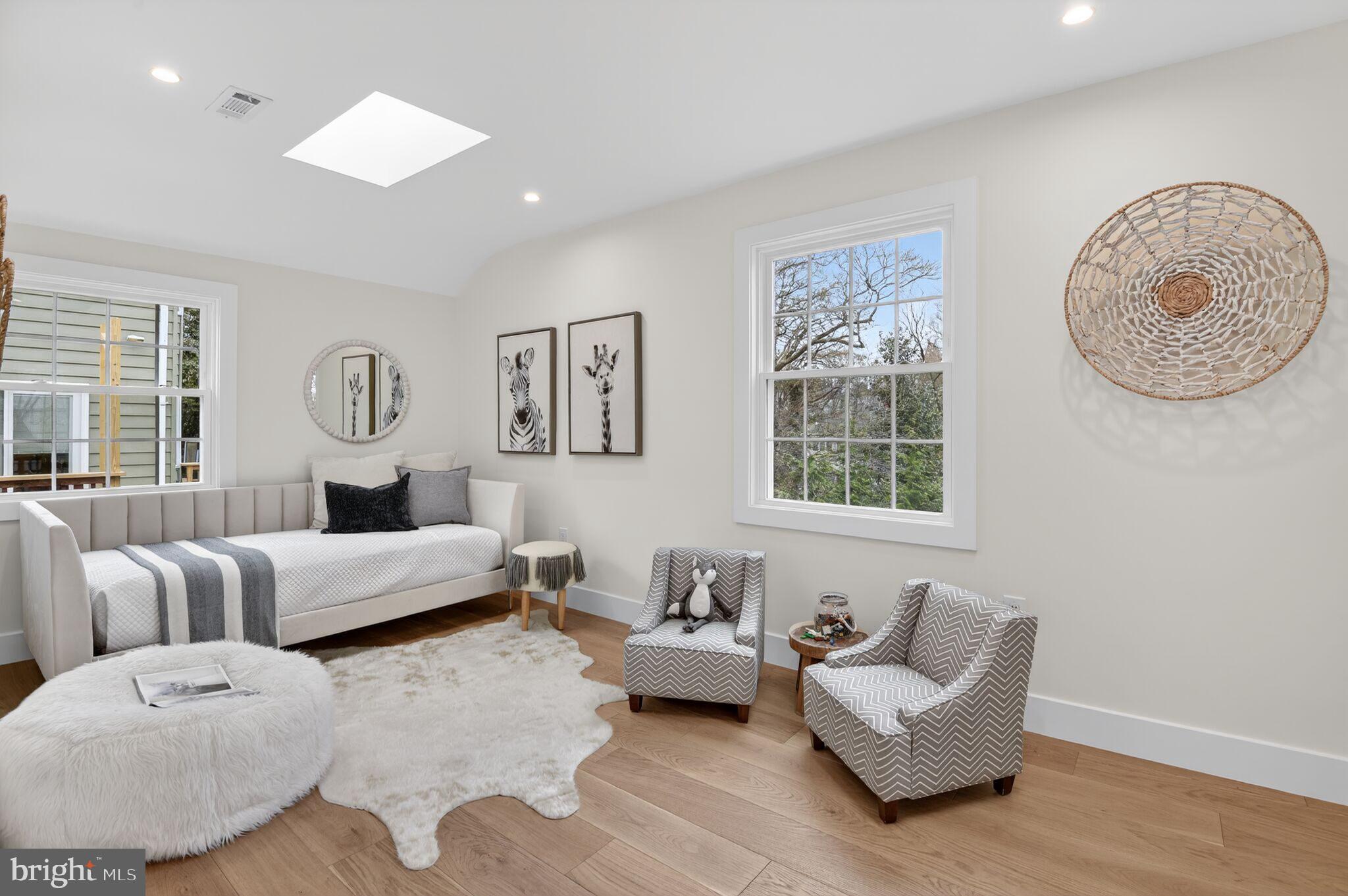 CLEVELAND PARK - Residential