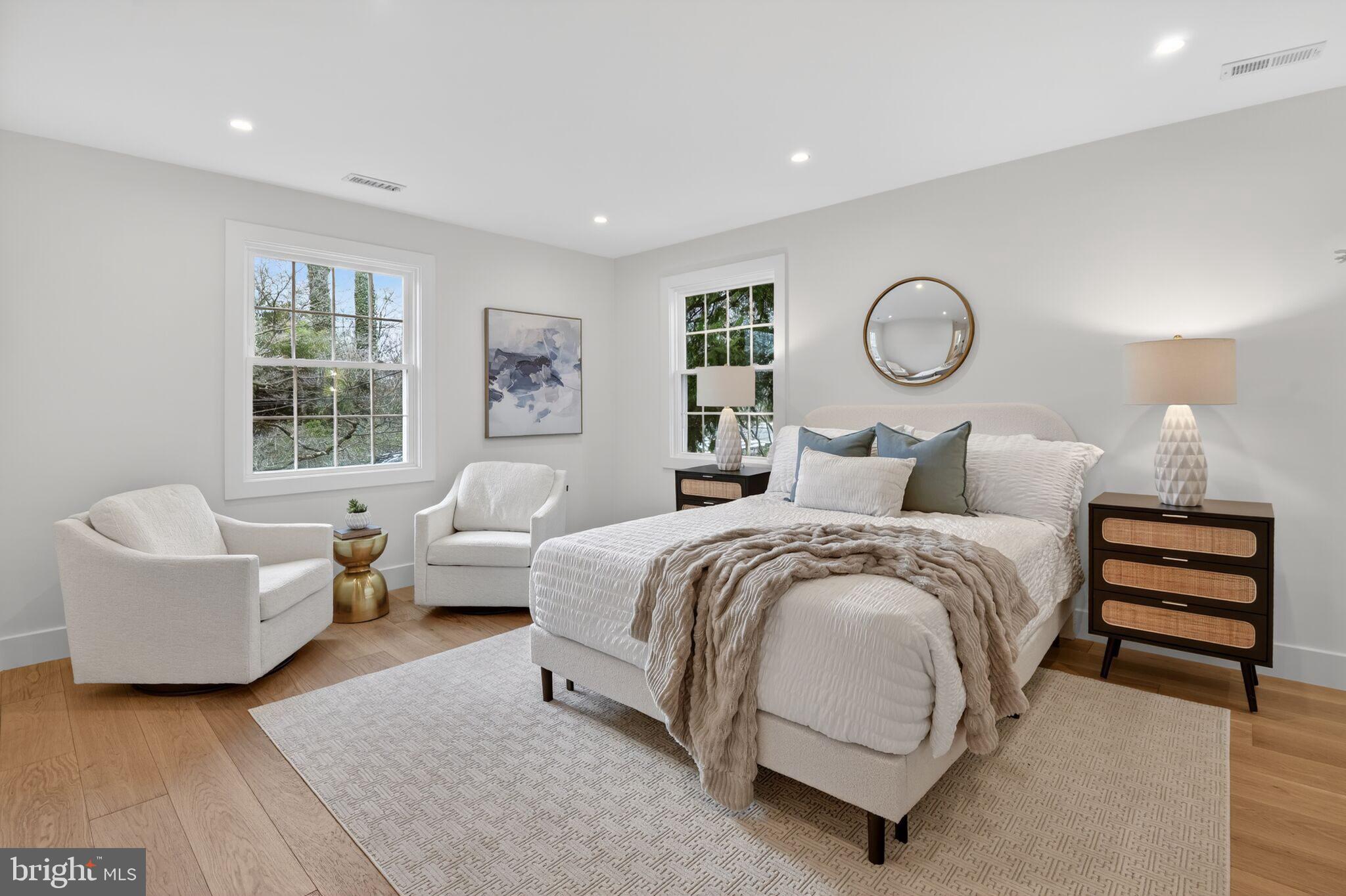 CLEVELAND PARK - Residential
