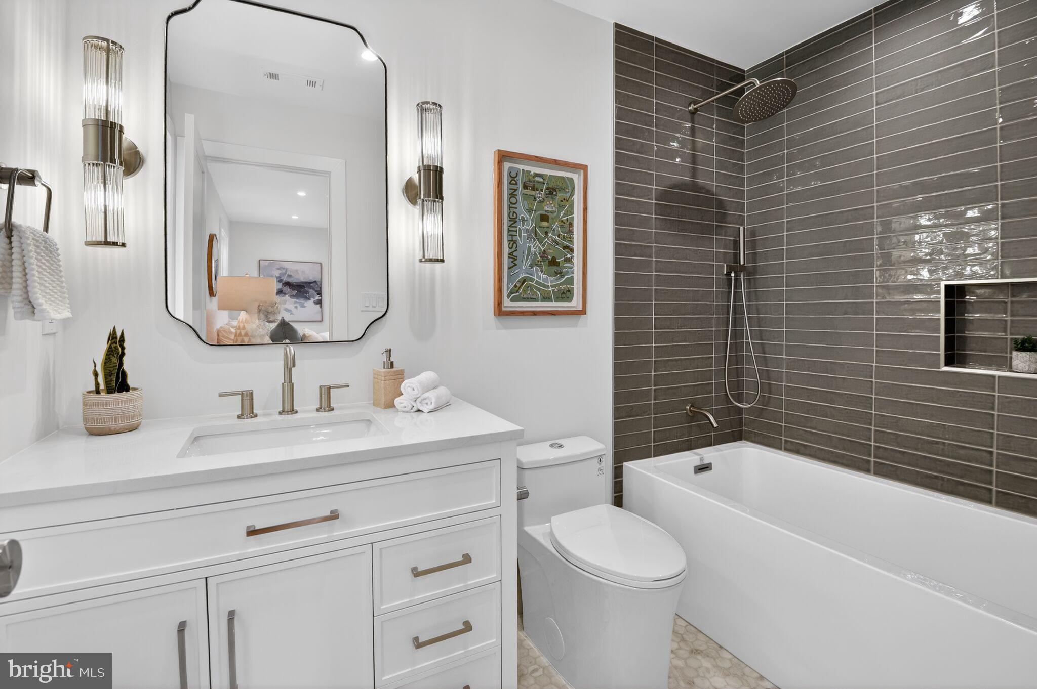 CLEVELAND PARK - Residential